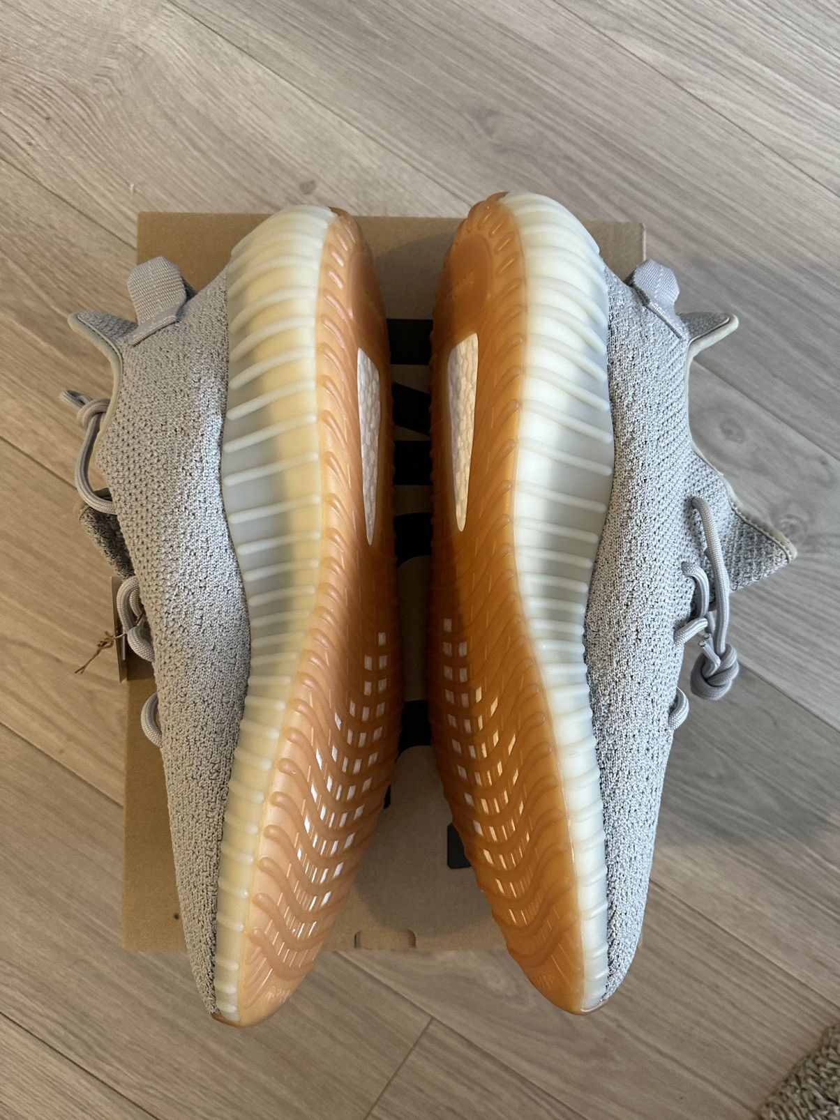 YEEZY BOOST 350 V2 Sesame