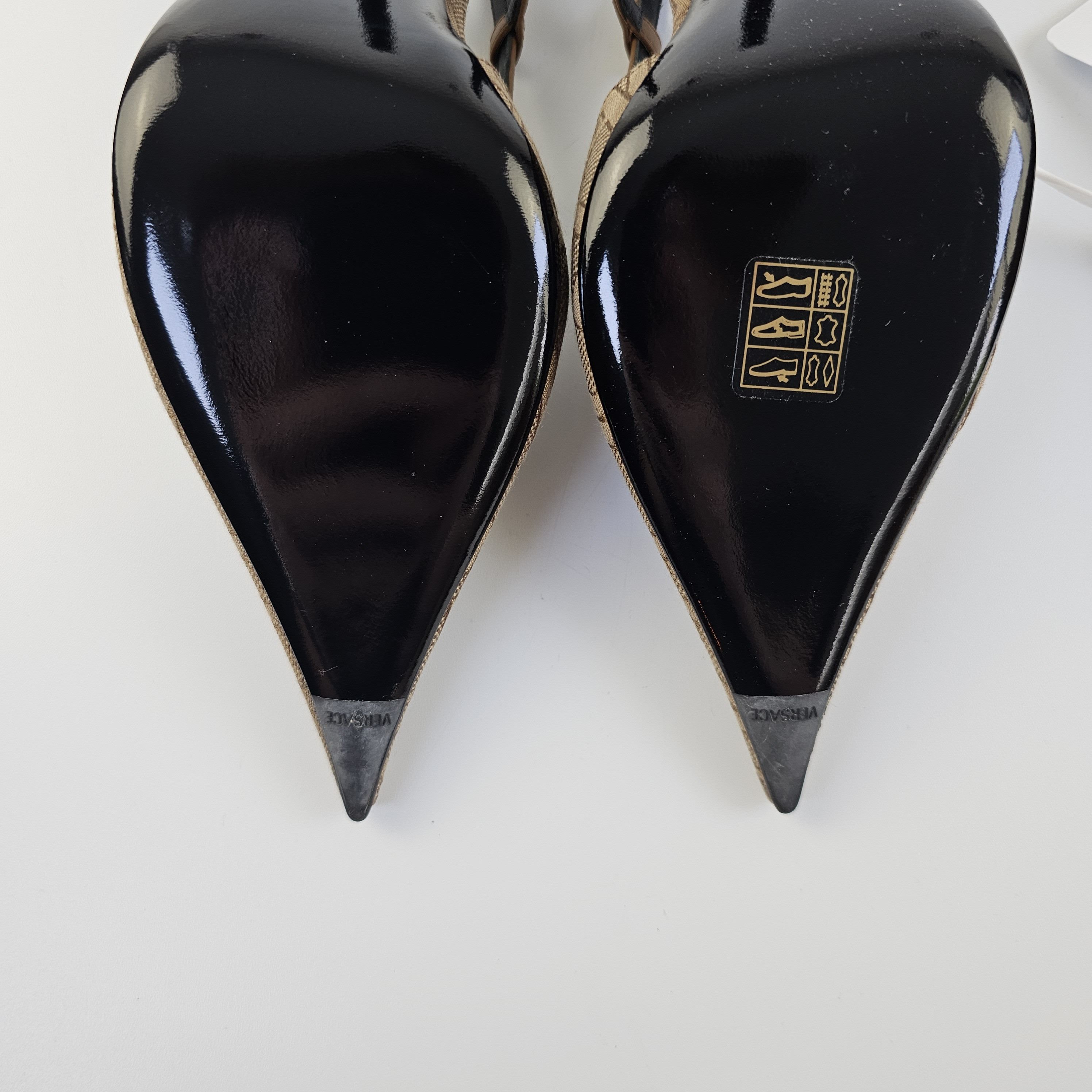 Versace Versace Greca 95mm Beige Slingback Pumps New Size US 5.5 / IT 35.5 - 9 Thumbnail