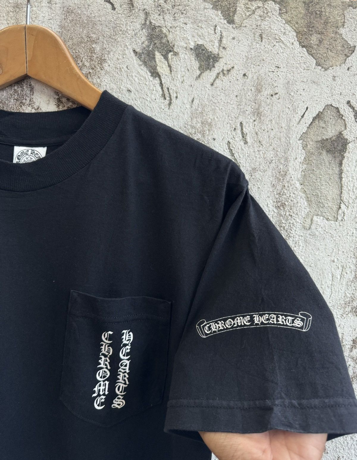 Chrome Hearts CHROME HEARTS Scroll Logo Pocket tee Size US M / EU 48-50 / 2 - 3 Thumbnail