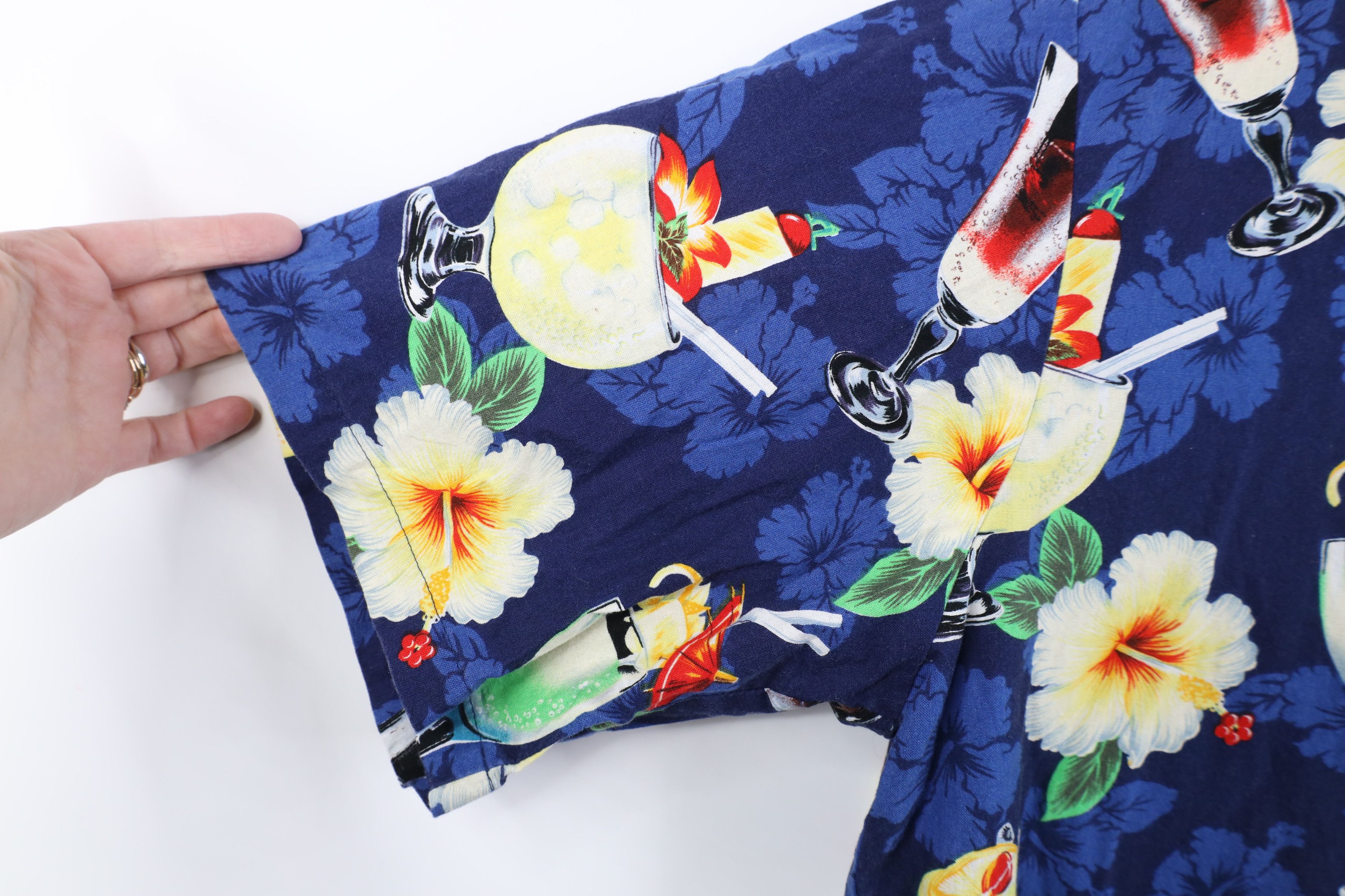 Vintage Vintage 90s Flower Beach Luau Hawaiian Button Shirt USA Size US XL / EU 56 / 4 - 6 Thumbnail
