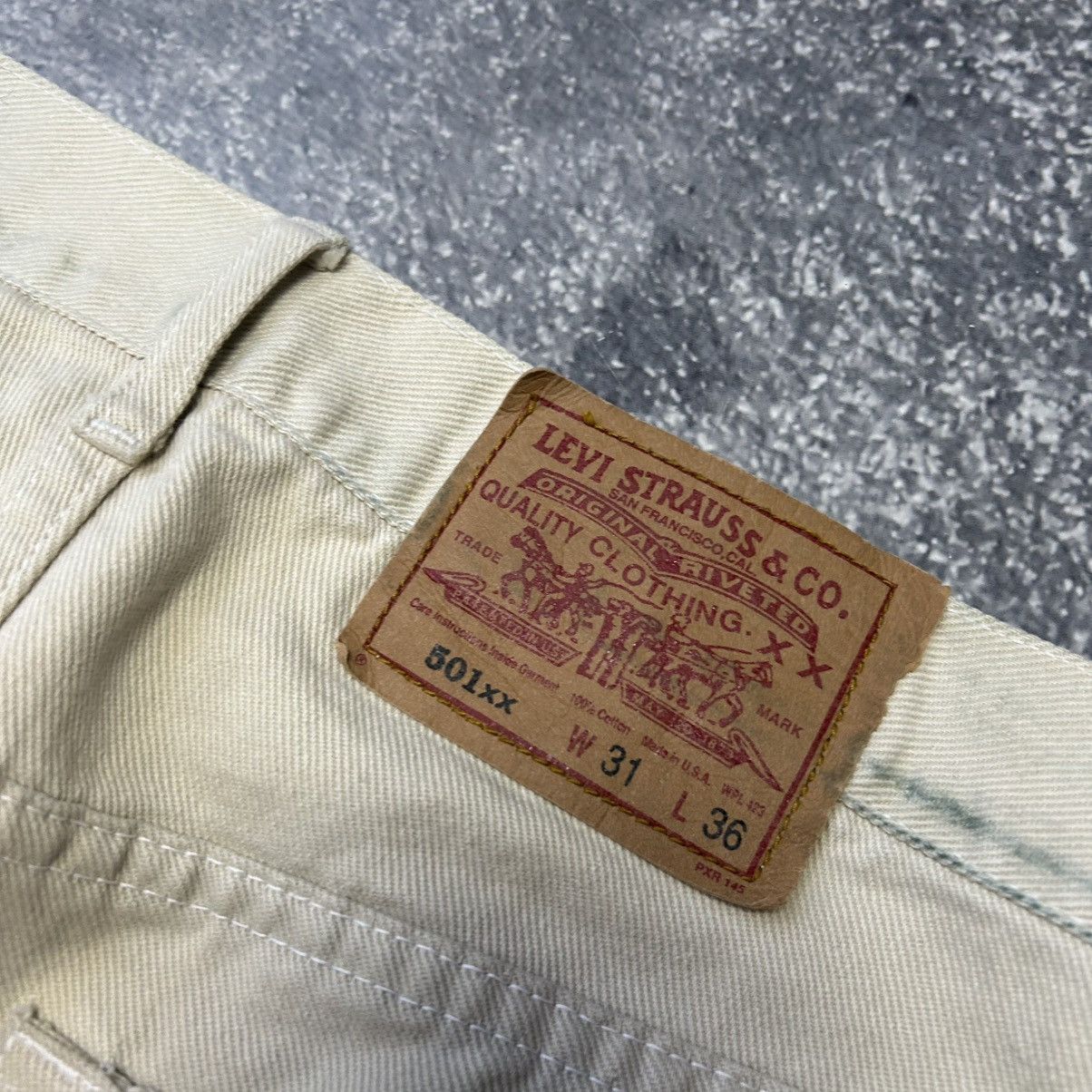 Levi's Vintage Clothing Vintage Levis 501xx Made In USA baggy Beige denim jeans Size US 34 / EU 50 - 4 Thumbnail