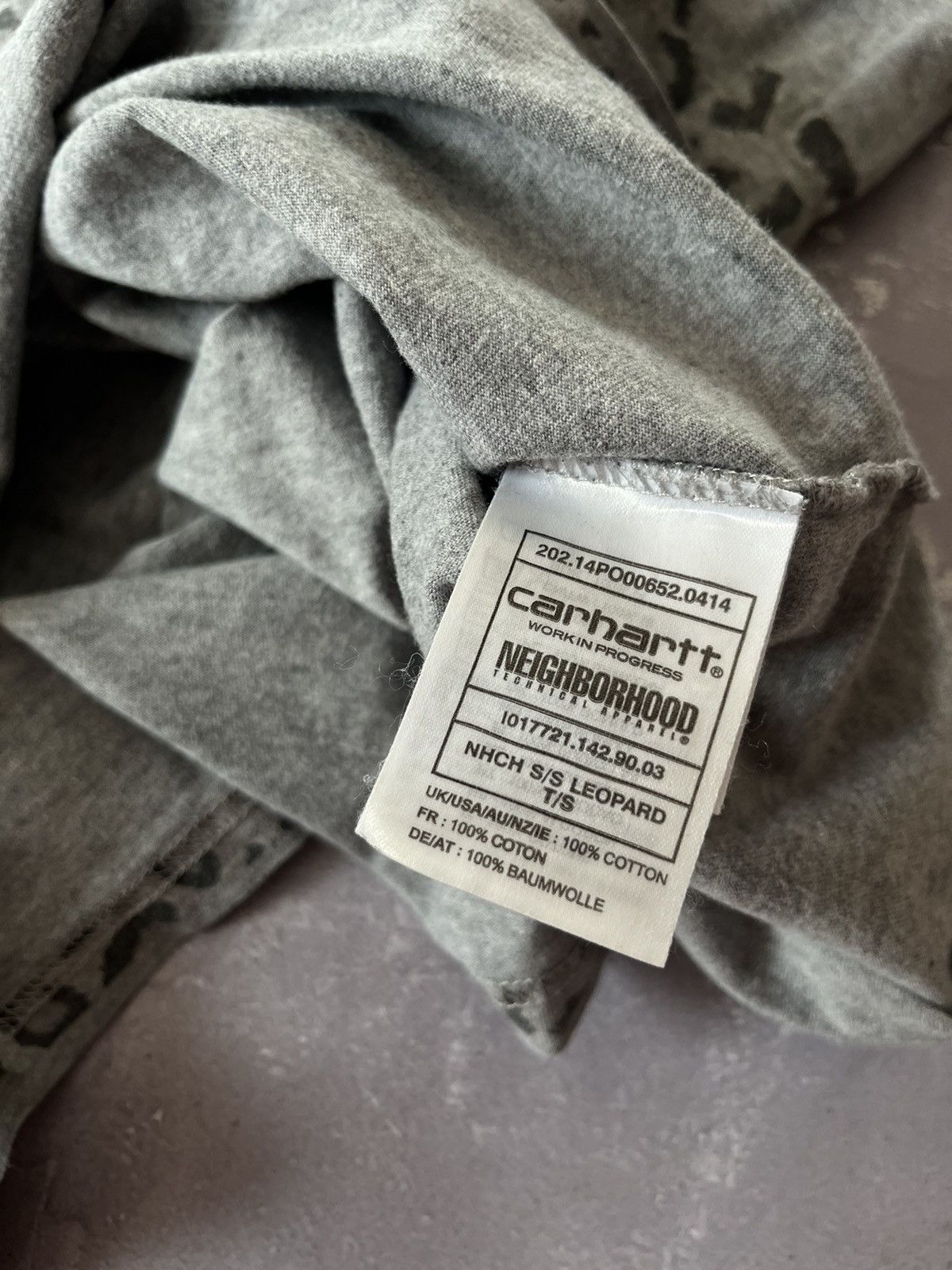 Carhartt Wip × Neighborhood Carhartt x Neighborhood Grey Leopard Print Stripe T-Shirt Size US L / EU 52-54 / 3 - 5 Thumbnail
