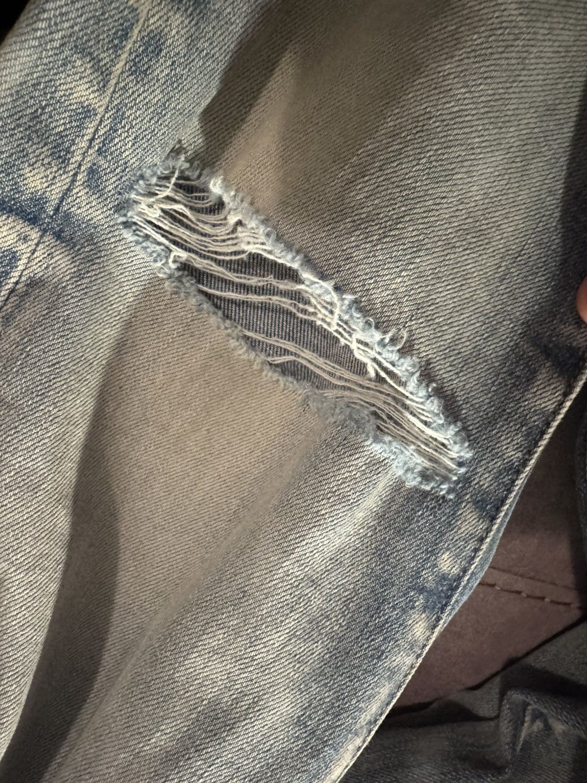 Amiri AMRI jeans SEE PHOTOS FOR REAL TAPE MEASUREMENTS Size US 32 / EU 48 - 21 Thumbnail