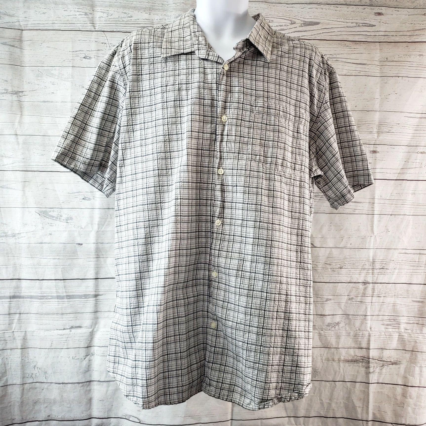 Eddie Bauer Eddie Bauer Mens Button Front Shirt XL Gray Plaid Classic Fit Short Sleeve Size US XL / EU 56 / 4 - 2 Thumbnail