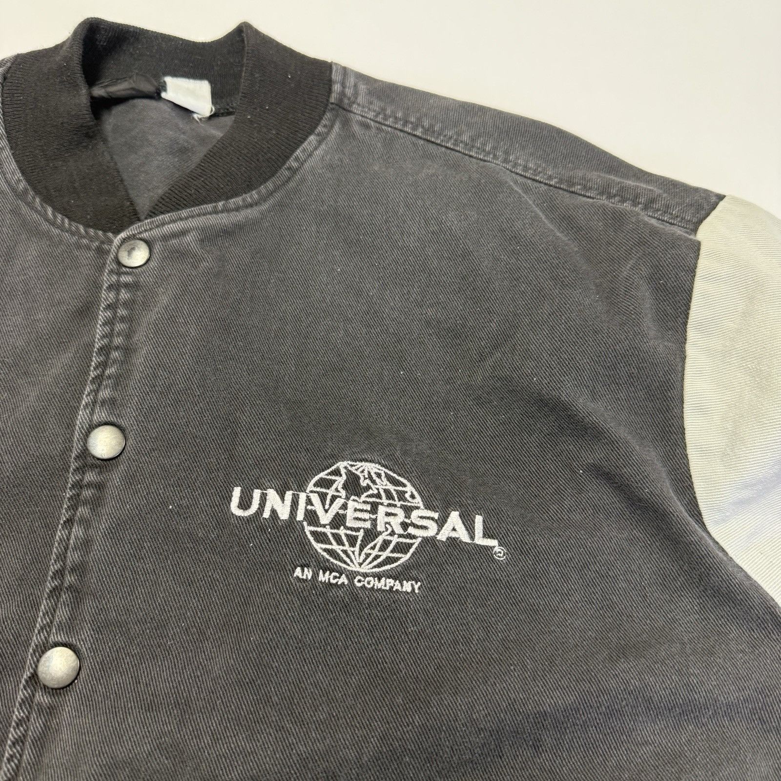 Universal Studios Vintage Universal Studios Bomber Jacket Mens XL Black Canvas Size US XL / EU 56 / 4 - 5 Thumbnail
