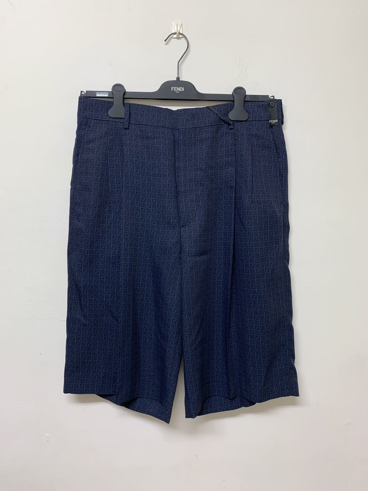 Fendi fendi FF logo print shorts 2021 Size US 34 / EU 50 - 1 Thumbnail