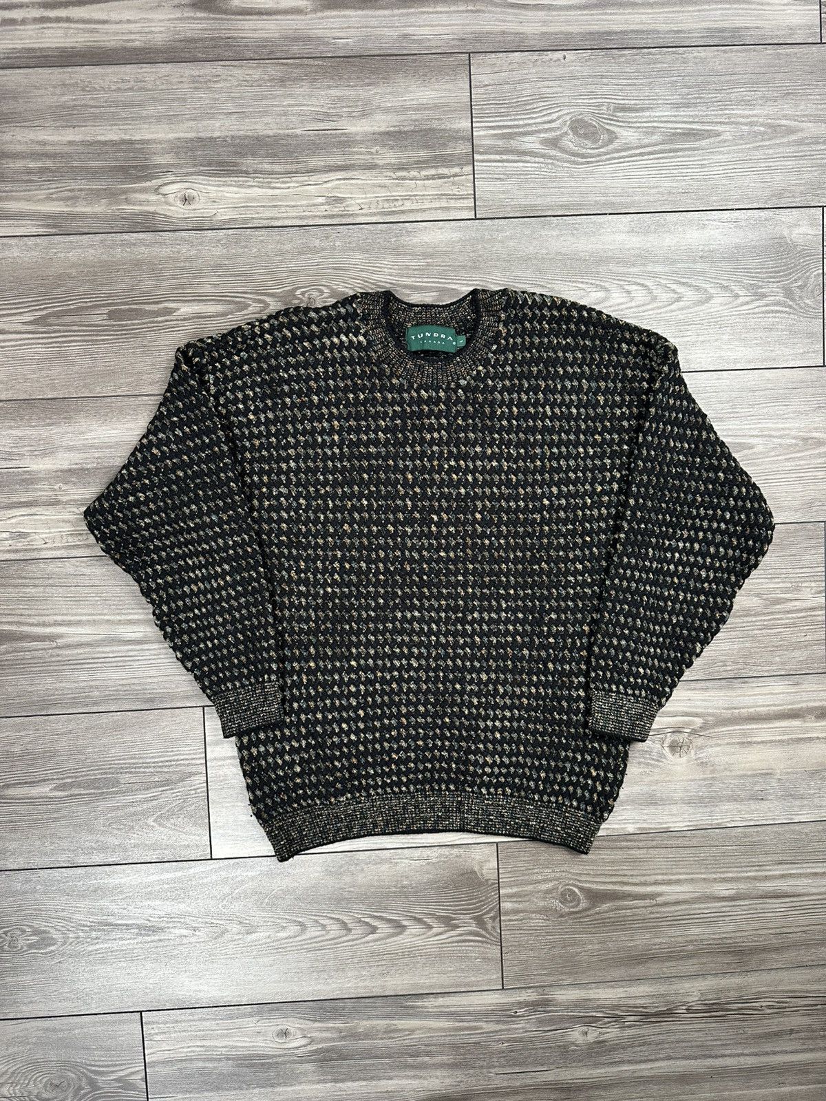 Tundra Canada Vintage 90’s Tundra 3D Knit Sweater Size US L / EU 52-54 / 3 - 1 Thumbnail