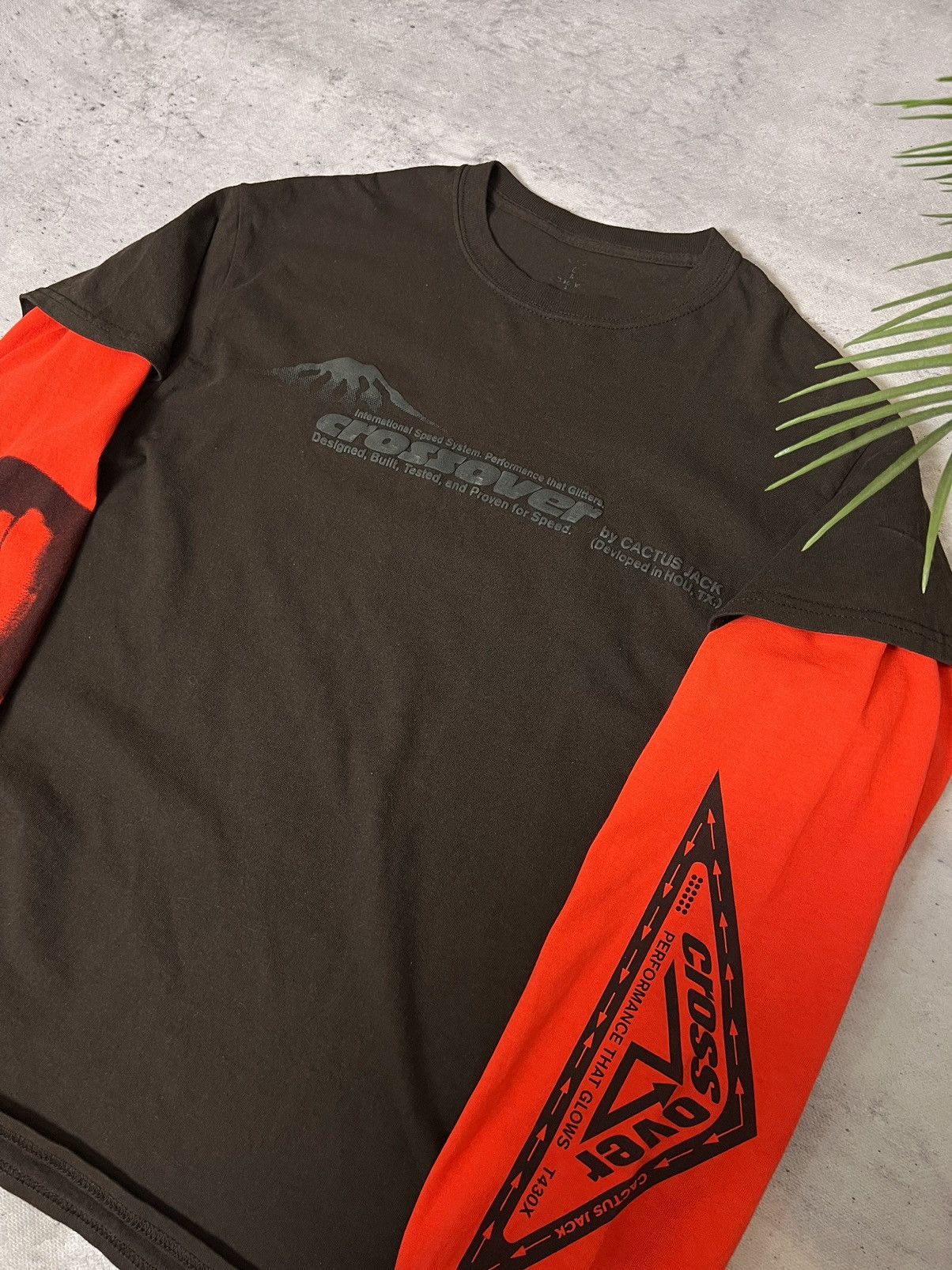 Travis Scott Travis Scott Cactus Jack Crossover Long Sleeve T-Shirt M Size US M / EU 48-50 / 2 - 5 Thumbnail