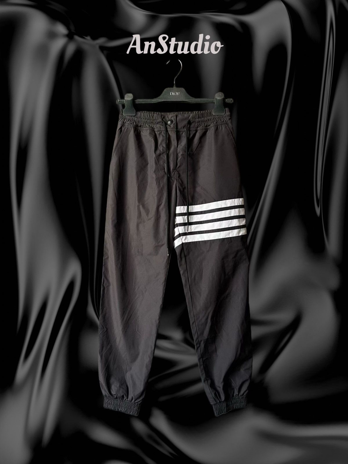 Thom Browne Thom Browne Black Classic 4-bar Sweatpants Size 27" / US 4 / IT 40 - 1 Thumbnail