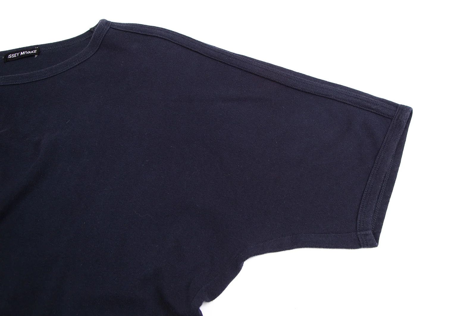 Issey Miyake Shoulder Line Dolman T-Shirt in Navy, Size M Size US M / EU 48-50 / 2 - 4 Thumbnail