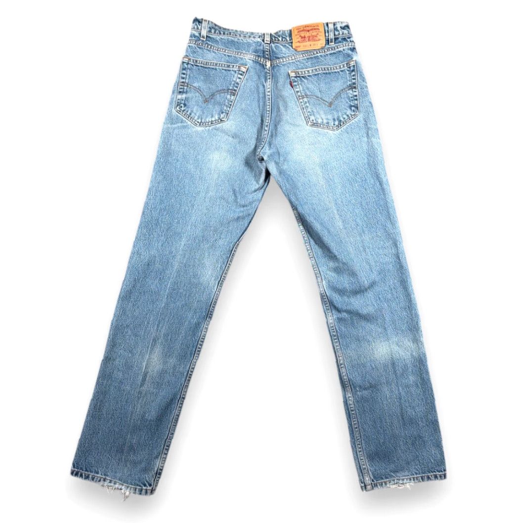 Levi's VINTAGE Levi's 505 Jeans Mens 34 X 34 Blue Regular Straight Light Wash USA 90s Mens Size US 34 / EU 50 - 2 Thumbnail