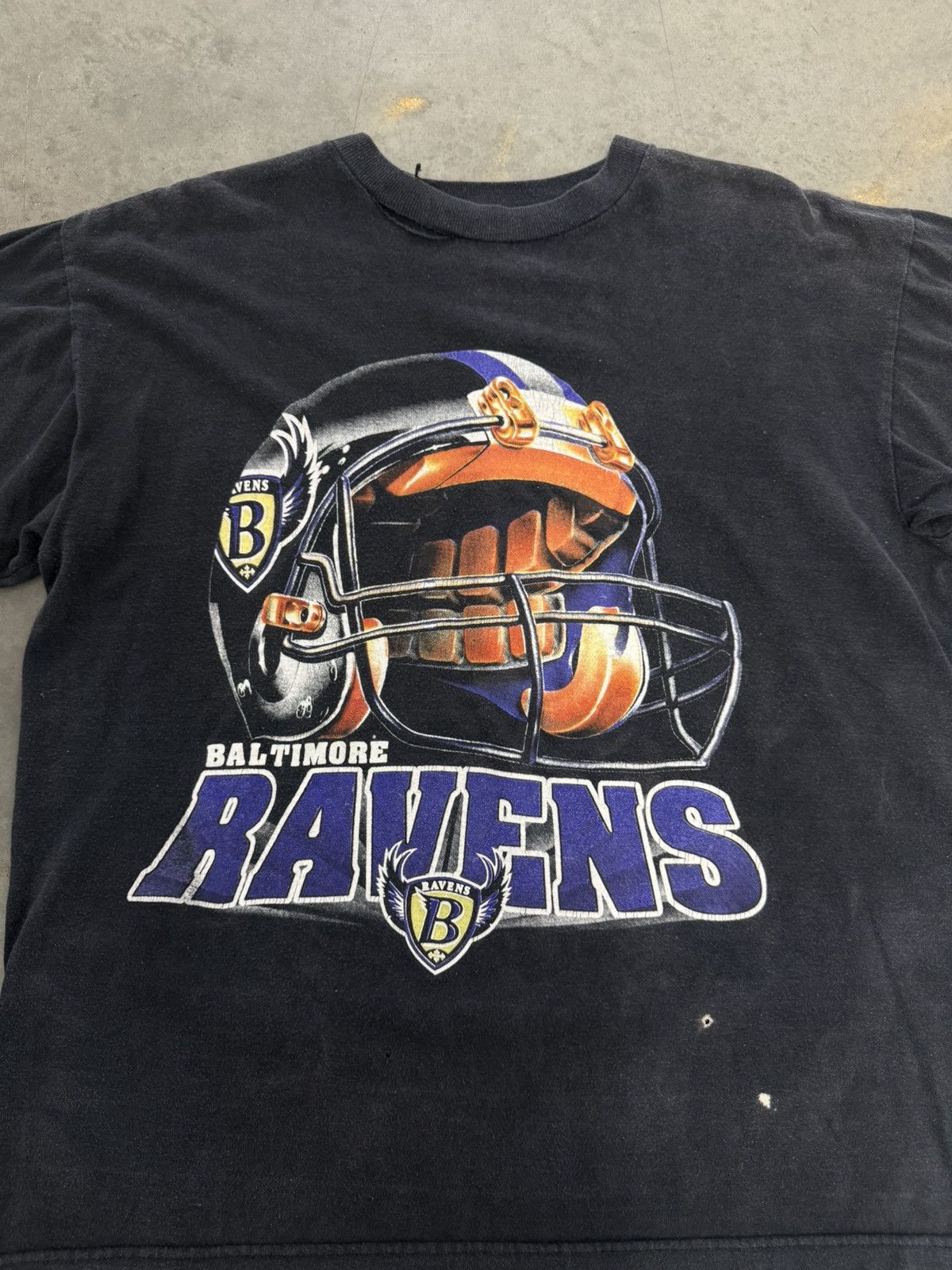 NFL Baltimore Ravens Banned Logo Vintage 90s NFL T Shirt RARE XL Size US XL / EU 56 / 4 - 2 Thumbnail
