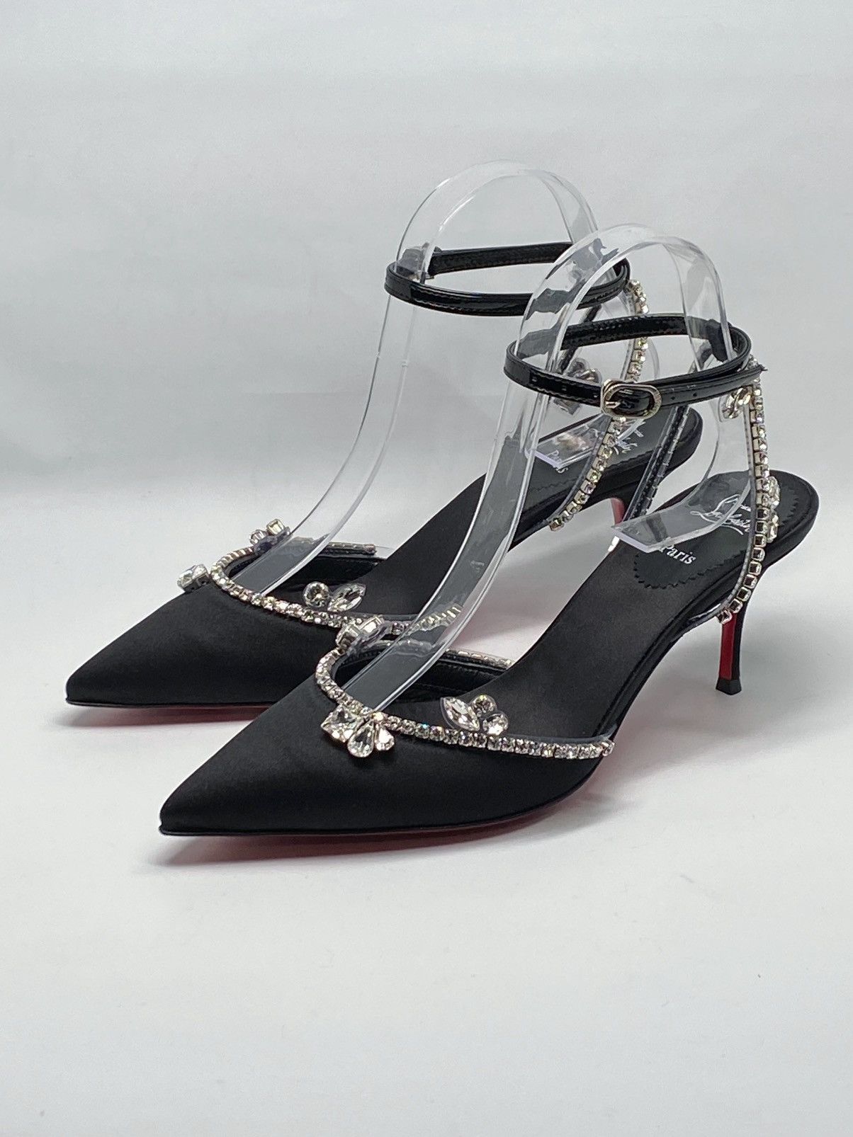 Christian Louboutin Christian Louboutin Crystal-Embellished Satin Pump size 37.5 Size US 7.5 / IT 37.5 - 5 Thumbnail