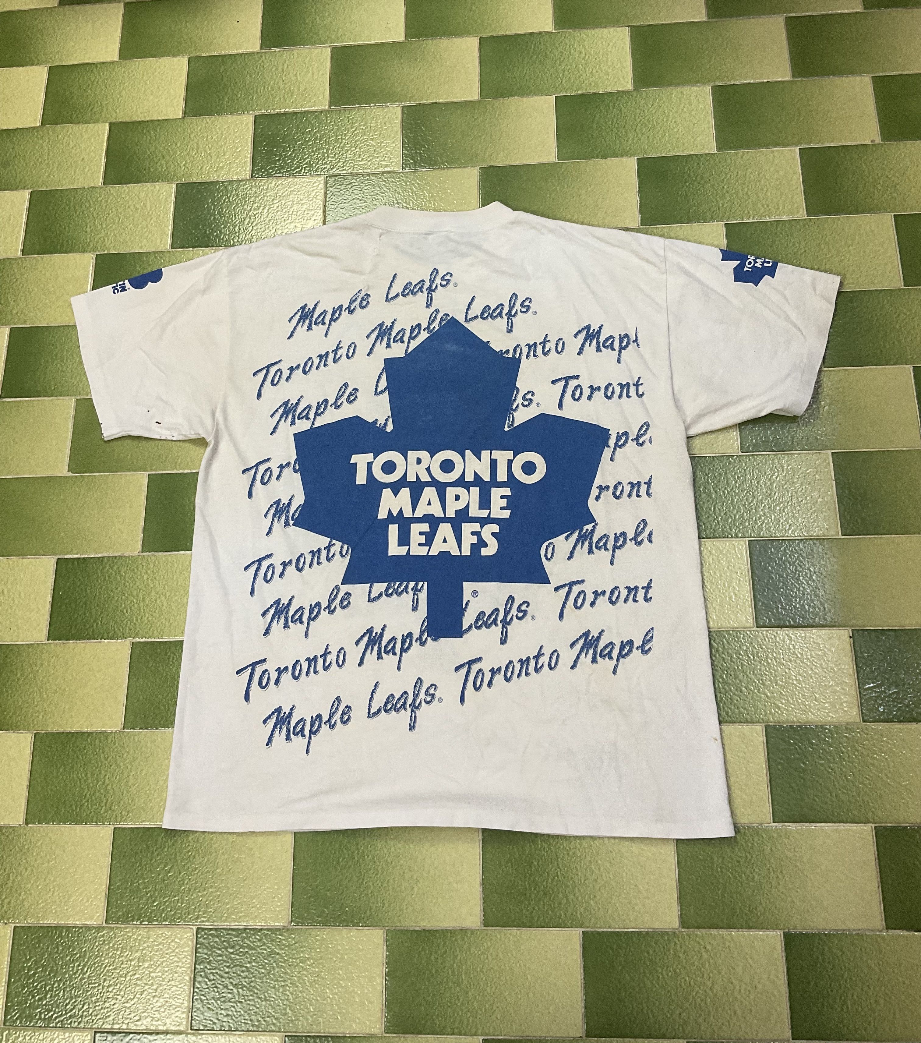 NHL Vintage Trashed 90s Toronto Maple Leaf All Over Print Tshirt Size US XL / EU 56 / 4 - 2 Thumbnail