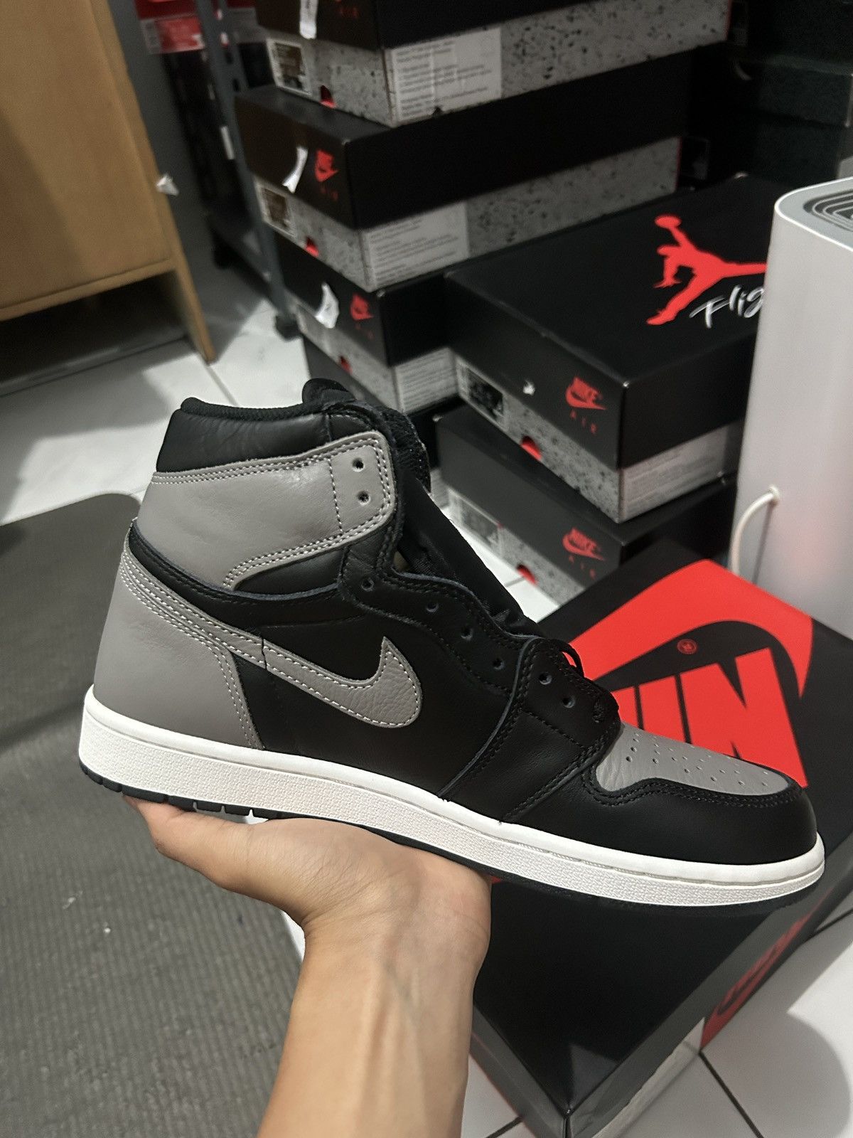 Jordan Brand nike air jordan 1 high shadow 2018 Size US 10 / EU 43 - 13 Thumbnail
