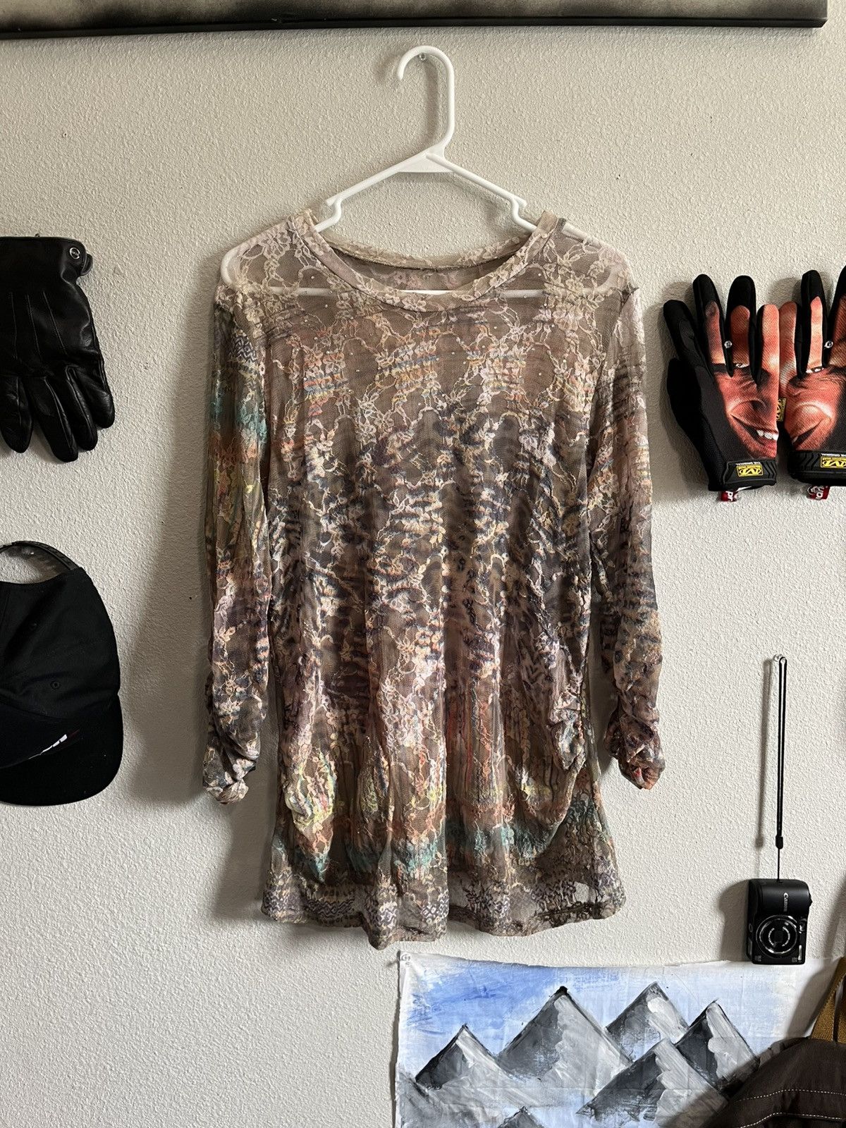 Vintage Sheer Mesh Animal-Lace Long-Sleeve Top (Y2K) Size M / US 6-8 / IT 42-44 - 1 Thumbnail