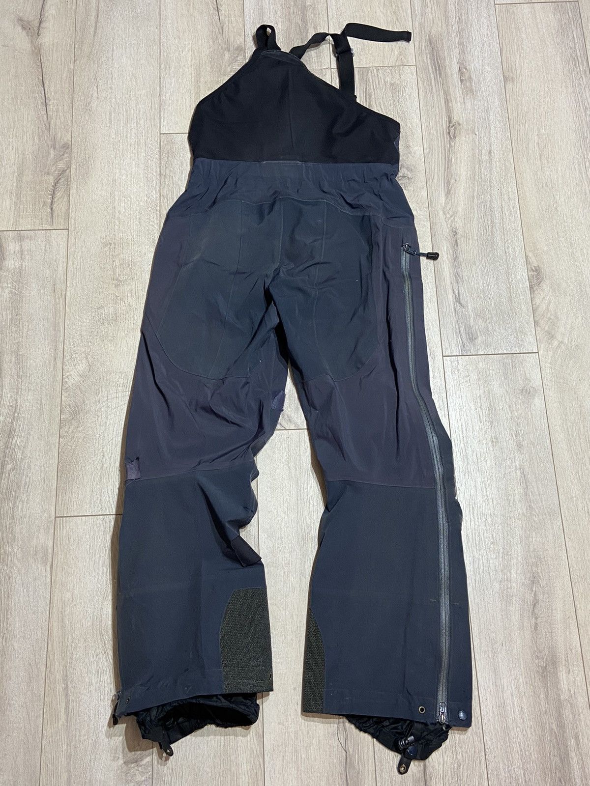 Arc'teryx Arc'teryx Gore-Tex Vintage Zip Hiking Pants Rare 2000 S Size 30" / US 8 / IT 44 - 23 Thumbnail