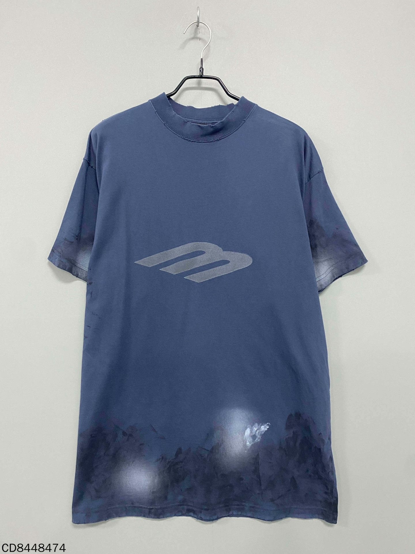 Balenciaga Balenciaga Distressed T-Shirt l Men Size US L / EU 52-54 / 3 - 1 Thumbnail