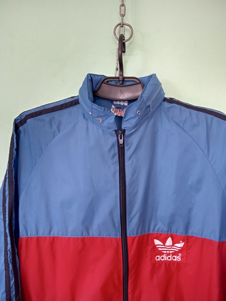 Adidas Vintage Adidas Trefoil Windbraker Jacket Size S/M Size US S / EU 44-46 / 1 - 3 Thumbnail