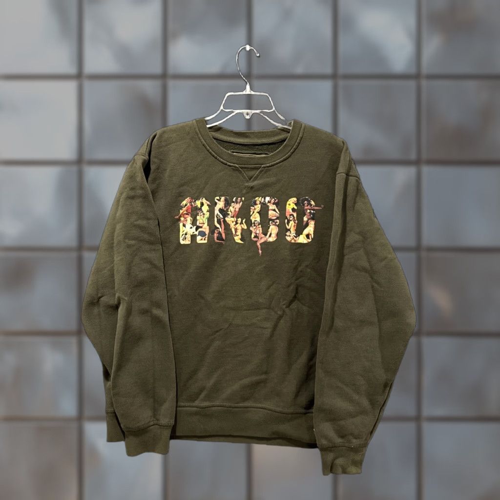 Vintage VINTAGE AKOO Sweatshirt Green Long Sleeve Crewneck 2XL Women Men’s Size 2XL Babes Sexy Babe Pullover Mens Womens Size XXL / US 16-18 / IT 52-54 - 1 Thumbnail