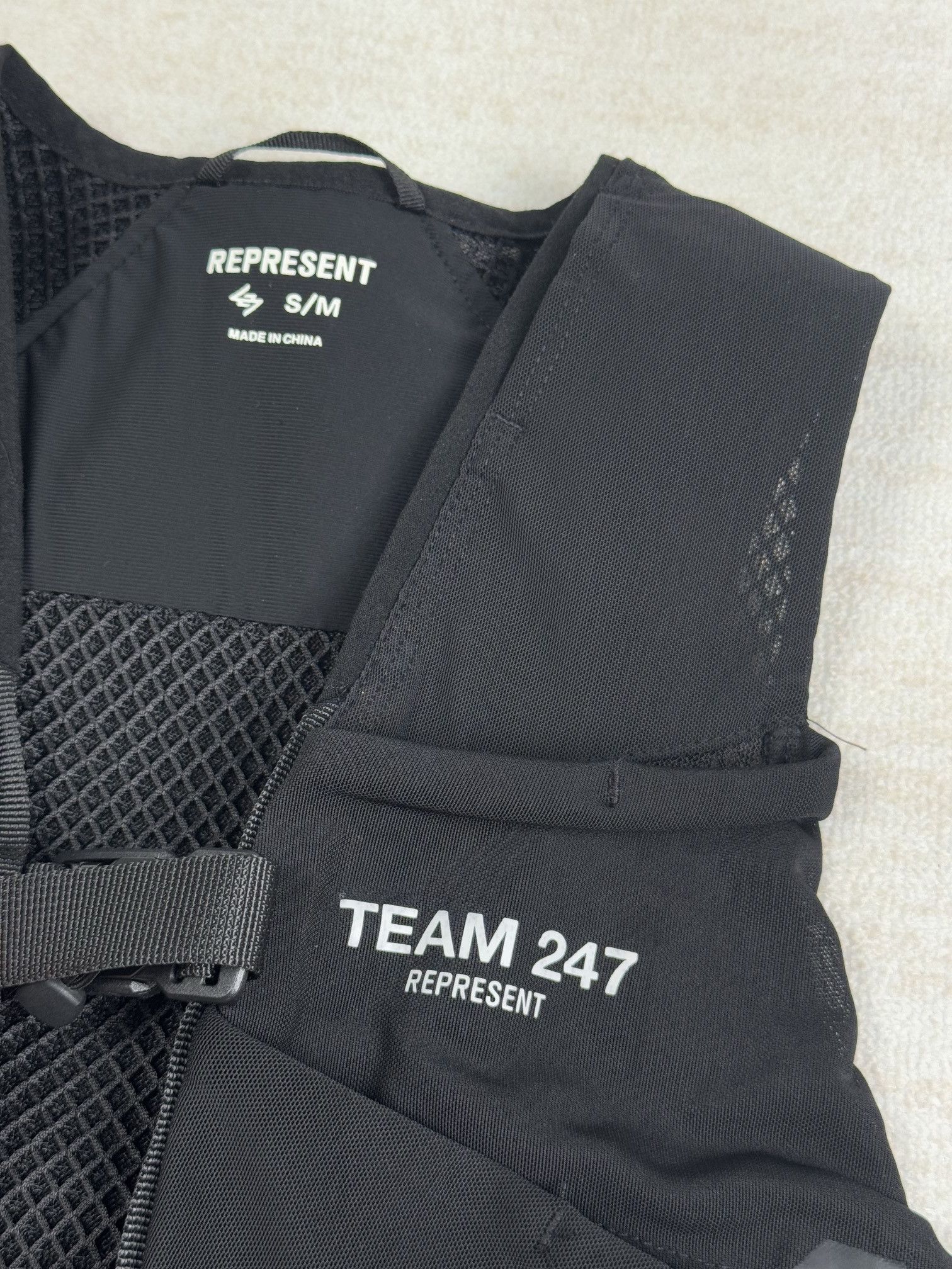 Represent Clo. 247 running vest Size US M / EU 48-50 / 2 - 2 Thumbnail