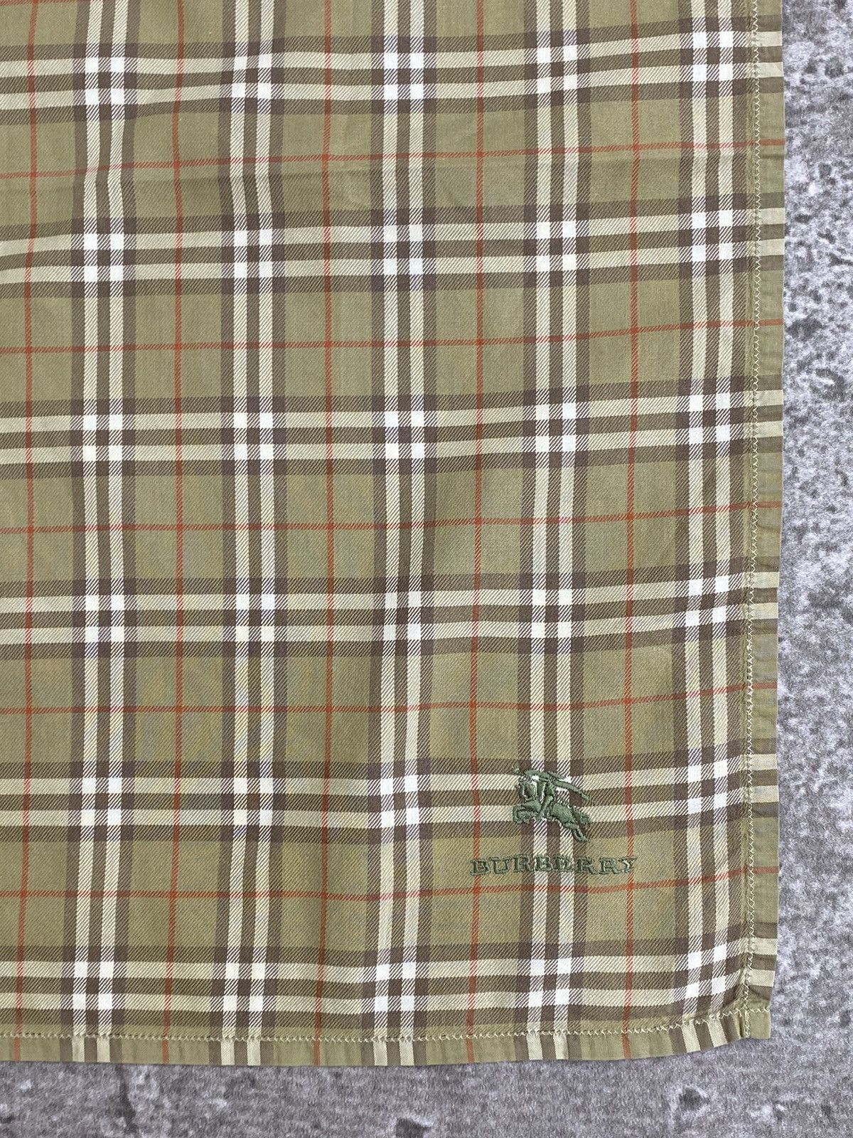 Burberry Burberry Handkerchief / Bandana / Neckerchief Size ONE SIZE - 6 Thumbnail