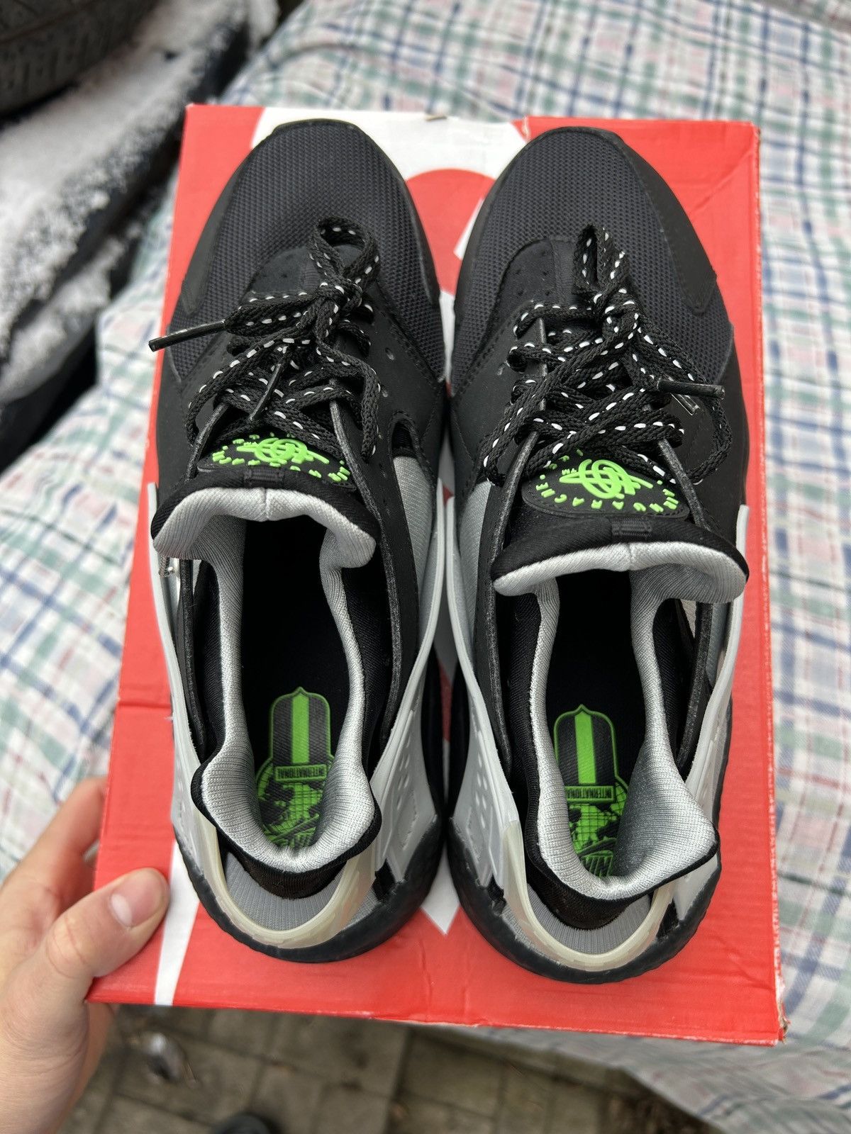 Nike Nike Air Huarache F22 Black Neon Size US 9.5 / EU 42-43 - 5 Thumbnail