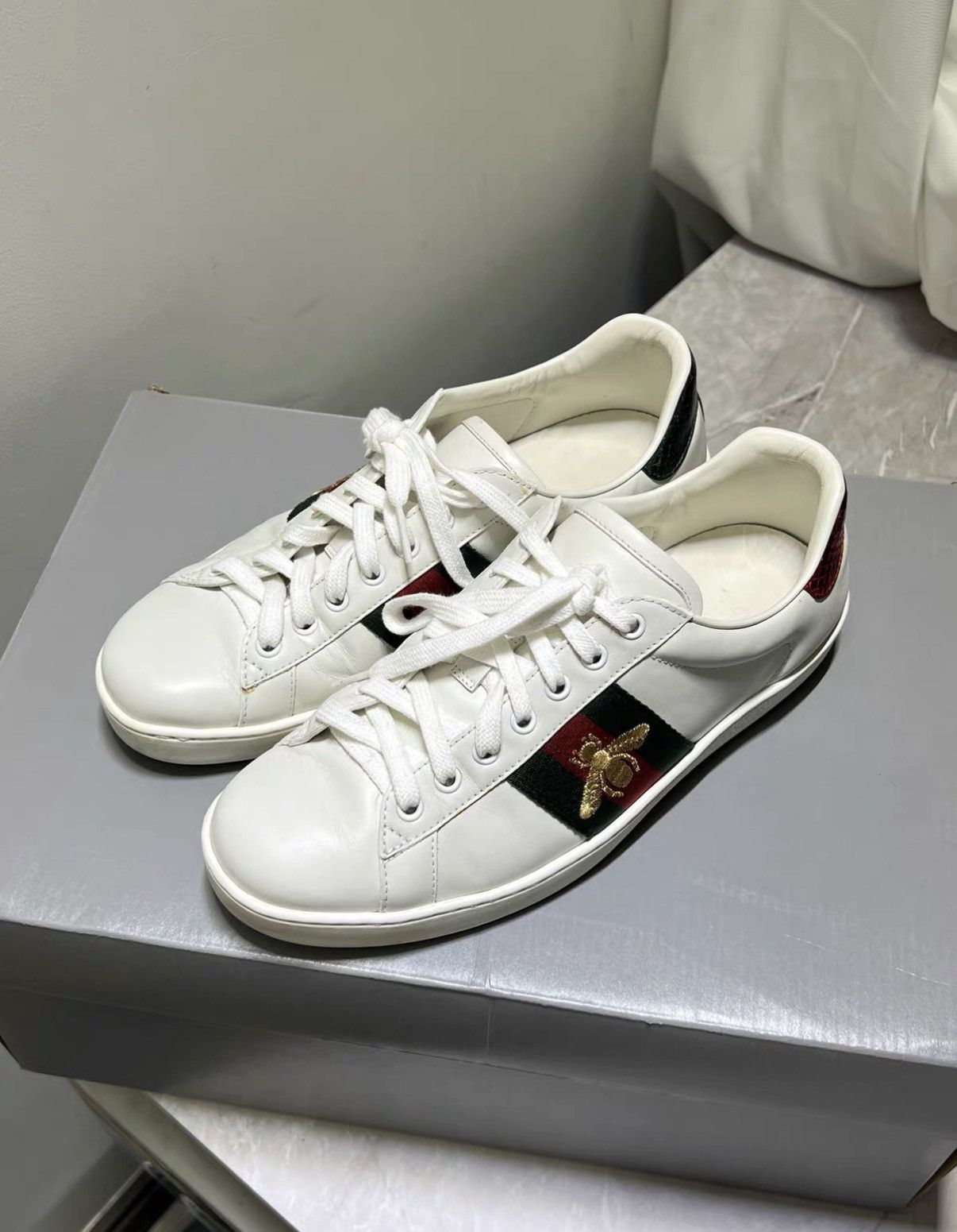 Gucci Gucci Ace White Green Bee Sneakers J42 Size US 8 / EU 41 - 1 Thumbnail