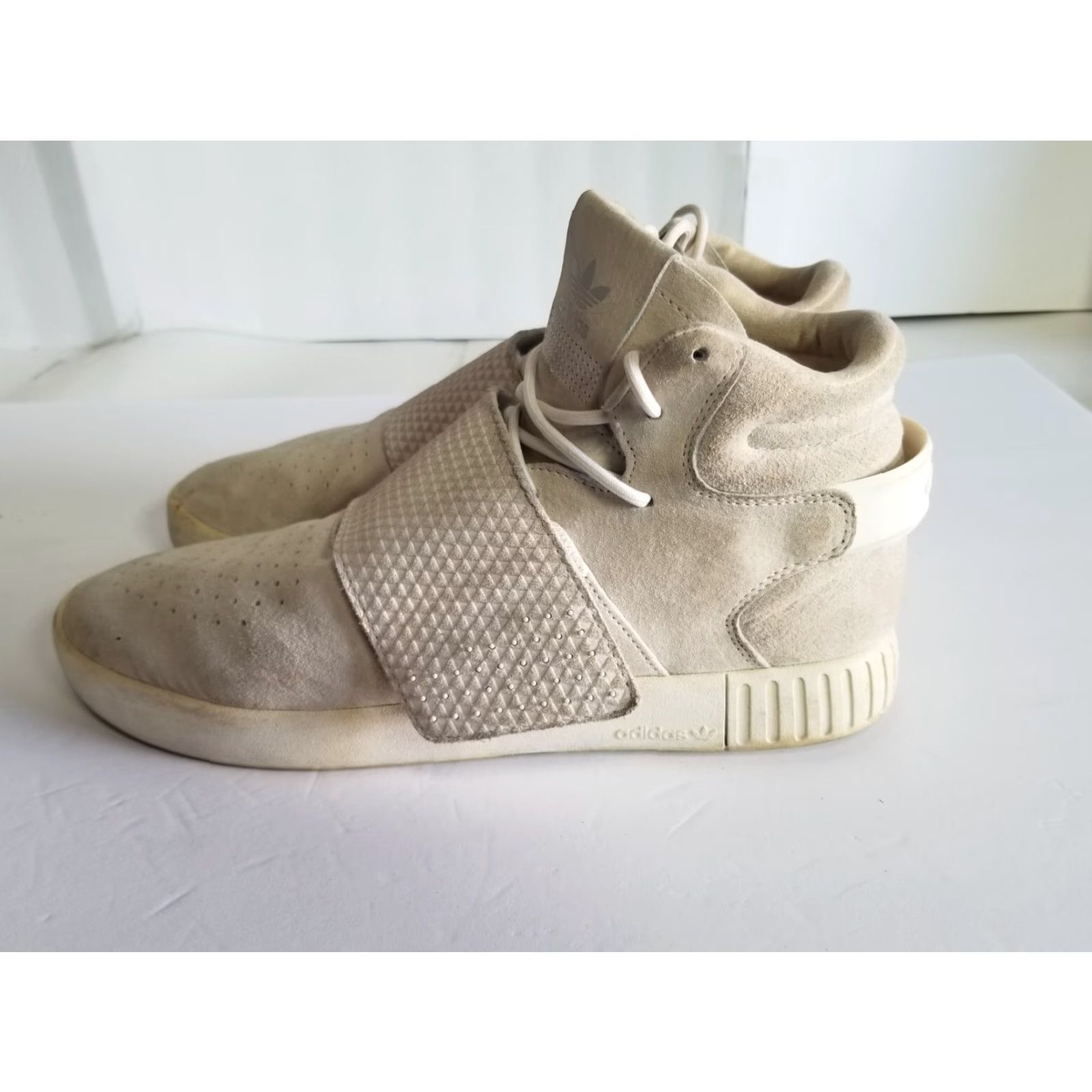 Adidas Adidas Tubular Invader Sneaker Men 10 Gray Straps Leather Upper Leather Outsole M Shoes BB5038 Size US 10 / EU 43 - 5 Thumbnail