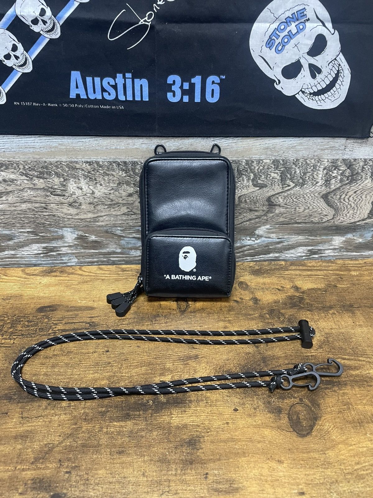 Bape OS - “ A Bathing Ape “ Phone Side Bag Size ONE SIZE - 1 Thumbnail