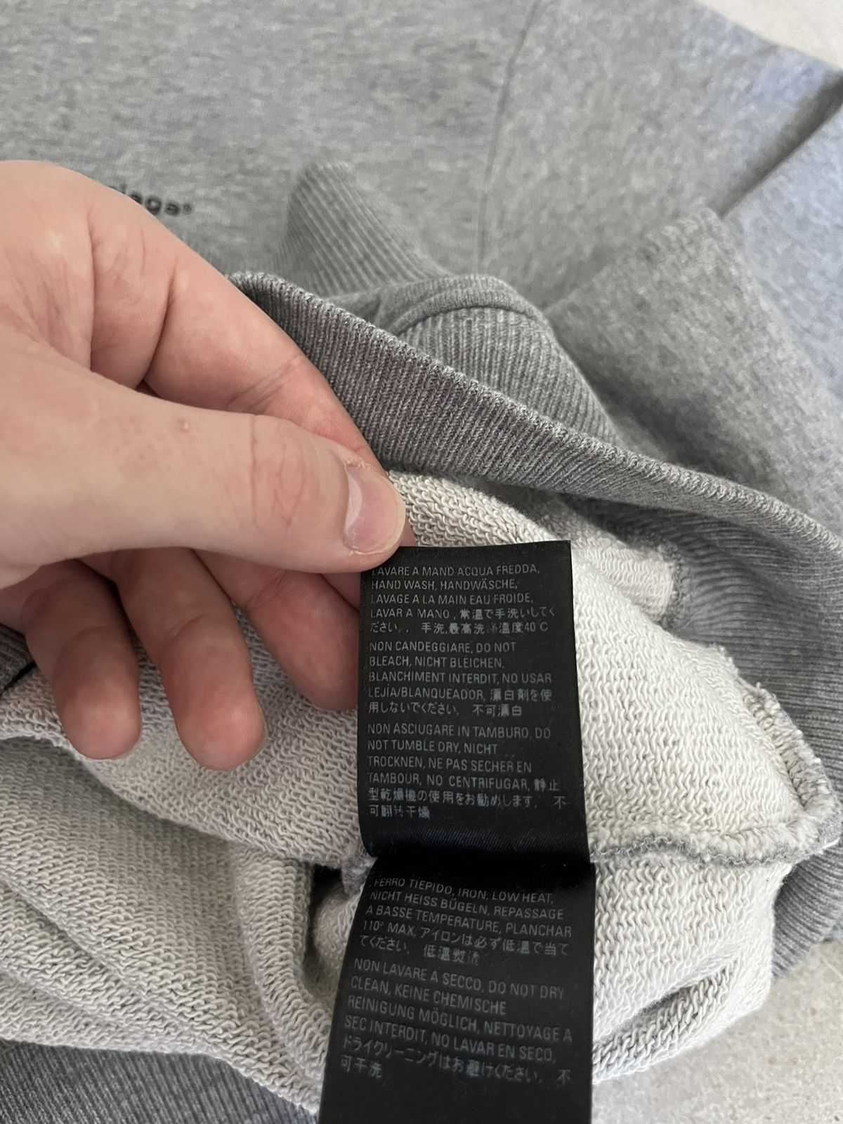 Balenciaga Balenciaga copyright logo sweatshirt Size US XS / EU 42 / 0 - 6 Thumbnail