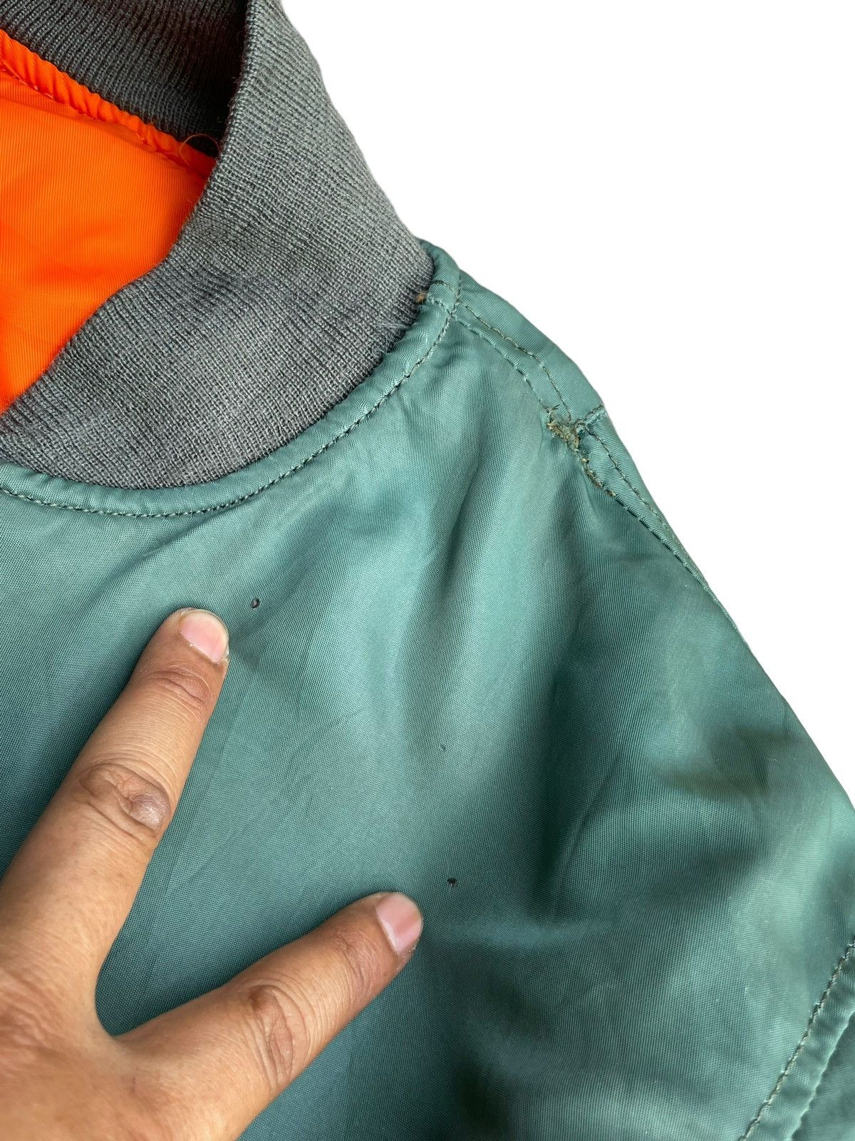 Alpha Industries Vintage 1975 Alpha MA-10 USAF Bomber Jacket Size US L / EU 52-54 / 3 - 7 Thumbnail
