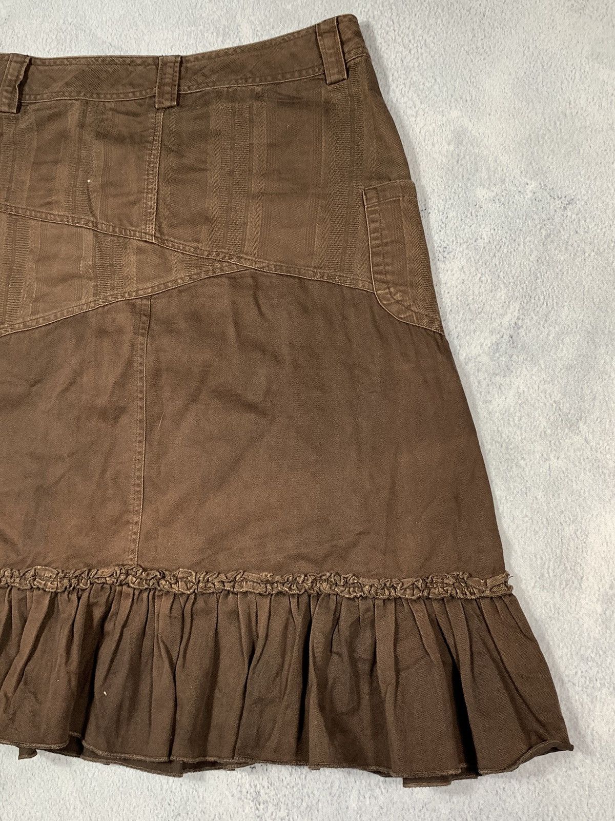 Japanese Brand × Vintage Vintage Y2K Japanese flared midi skirt streetwear size Size 32" / US 10 / IT 46 - 11 Thumbnail