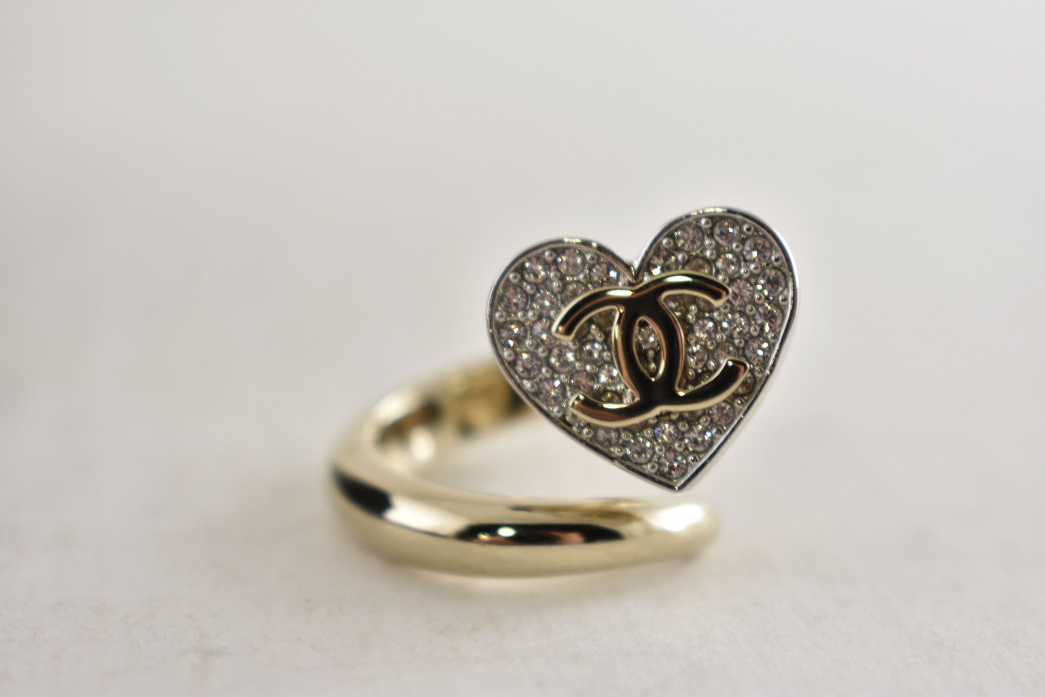 Chanel Chanel 26P Silver Gold Crystal Heart CC Logo Spiral Ring 52 Size ONE SIZE - 10 Thumbnail