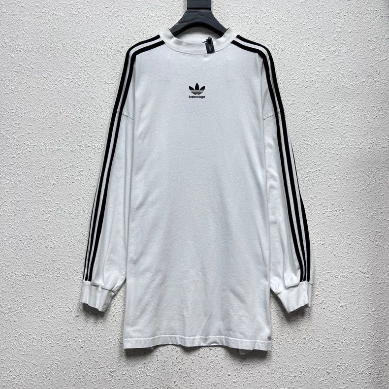 Balenciaga Balenciaga Three bars destroy long-sleeved sweaters Size US M / EU 48-50 / 2 - 1 Thumbnail