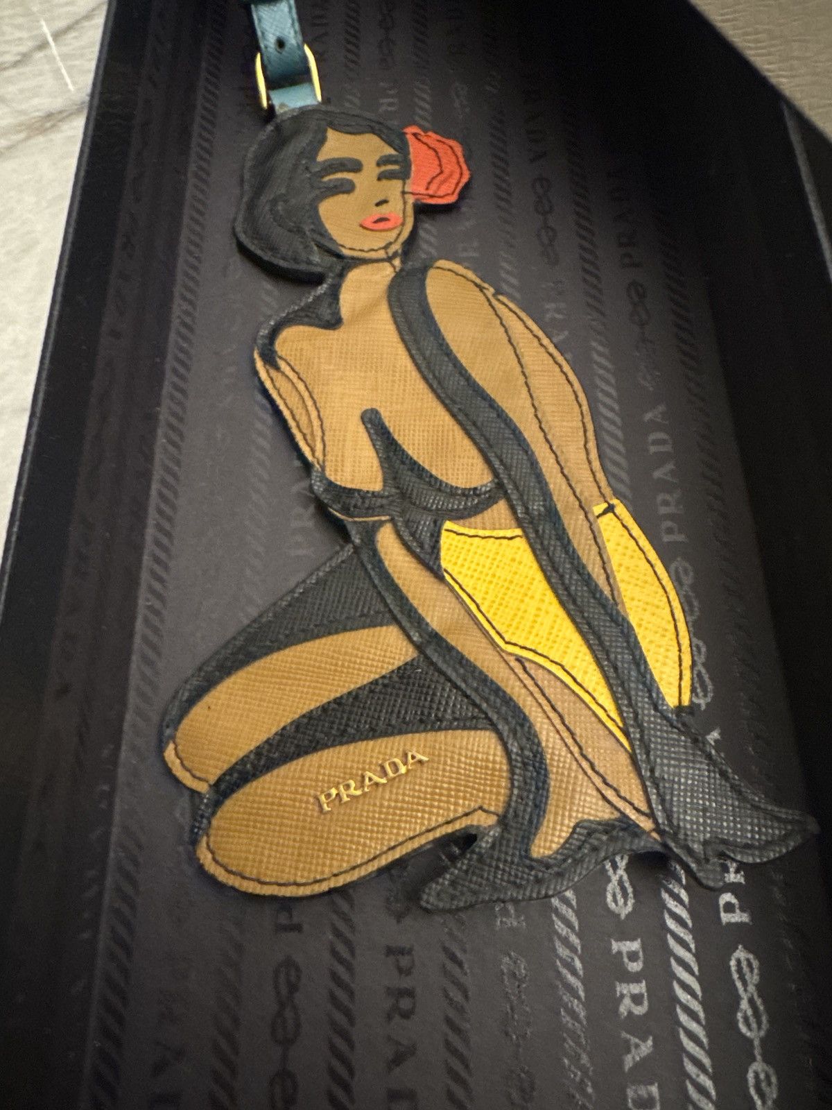 Prada Prada Saffiano Leather Bathing beauty luggage tag Size ONE SIZE - 5 Thumbnail