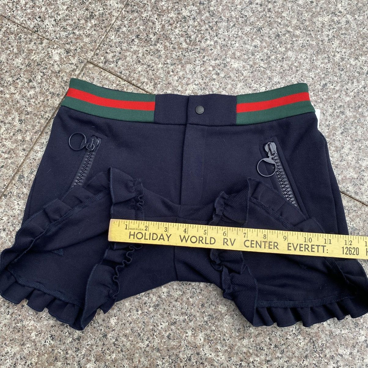 Gucci Vintage gucci shorts Size 28" / US 6 / IT 42 - 4 Thumbnail