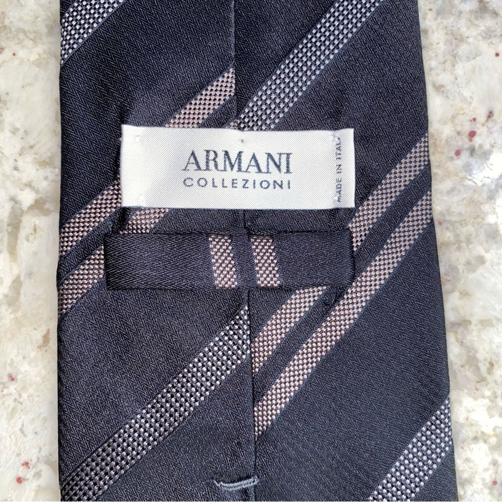 Giorgio Armani Giorgio Armani Men’s Silk Designer Tie Black Gray Stripe Size ONE SIZE - 6 Thumbnail