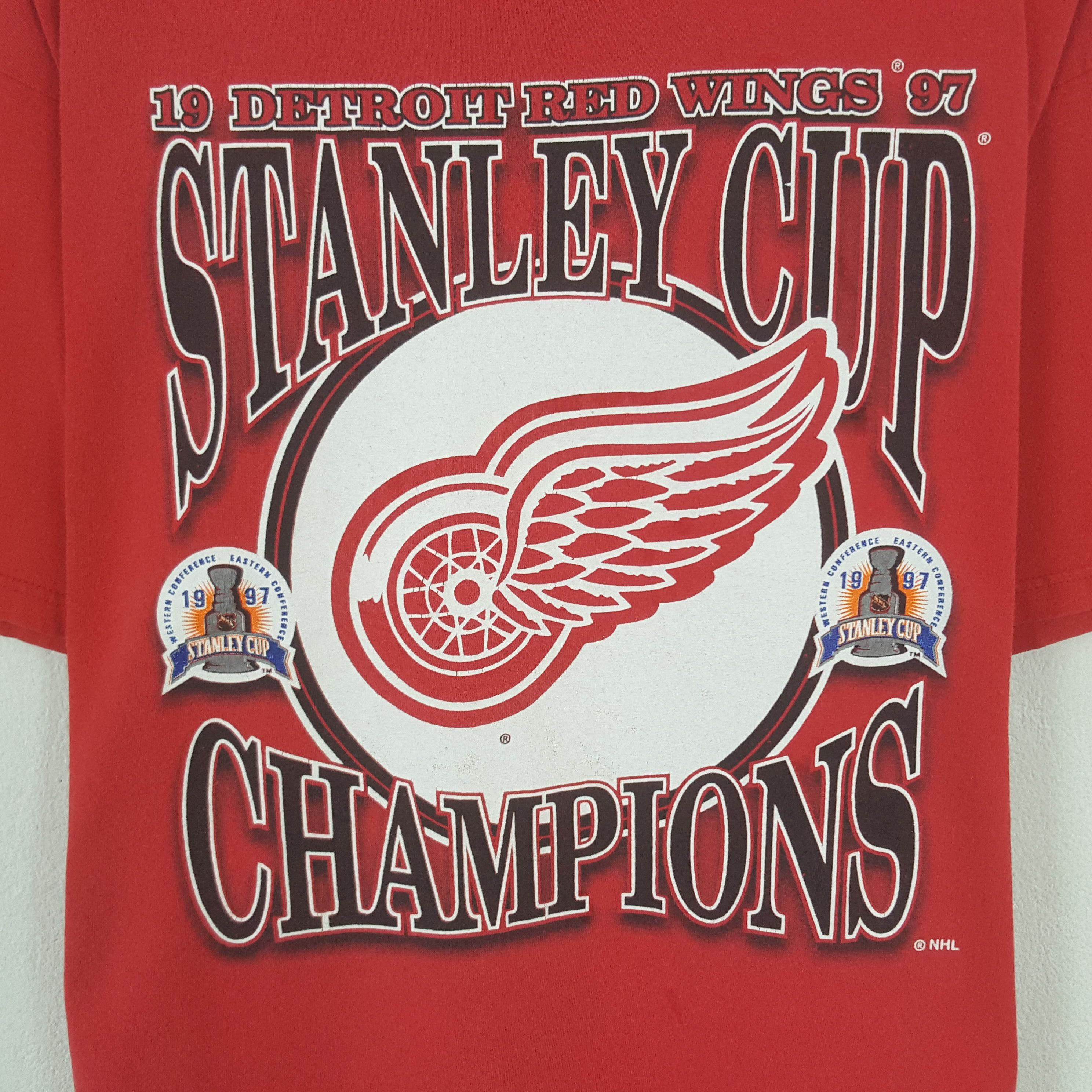 Red Wing Vintage Stanley Cup Red Wings Champions Tshirt Size US L / EU 52-54 / 3 - 2 Thumbnail