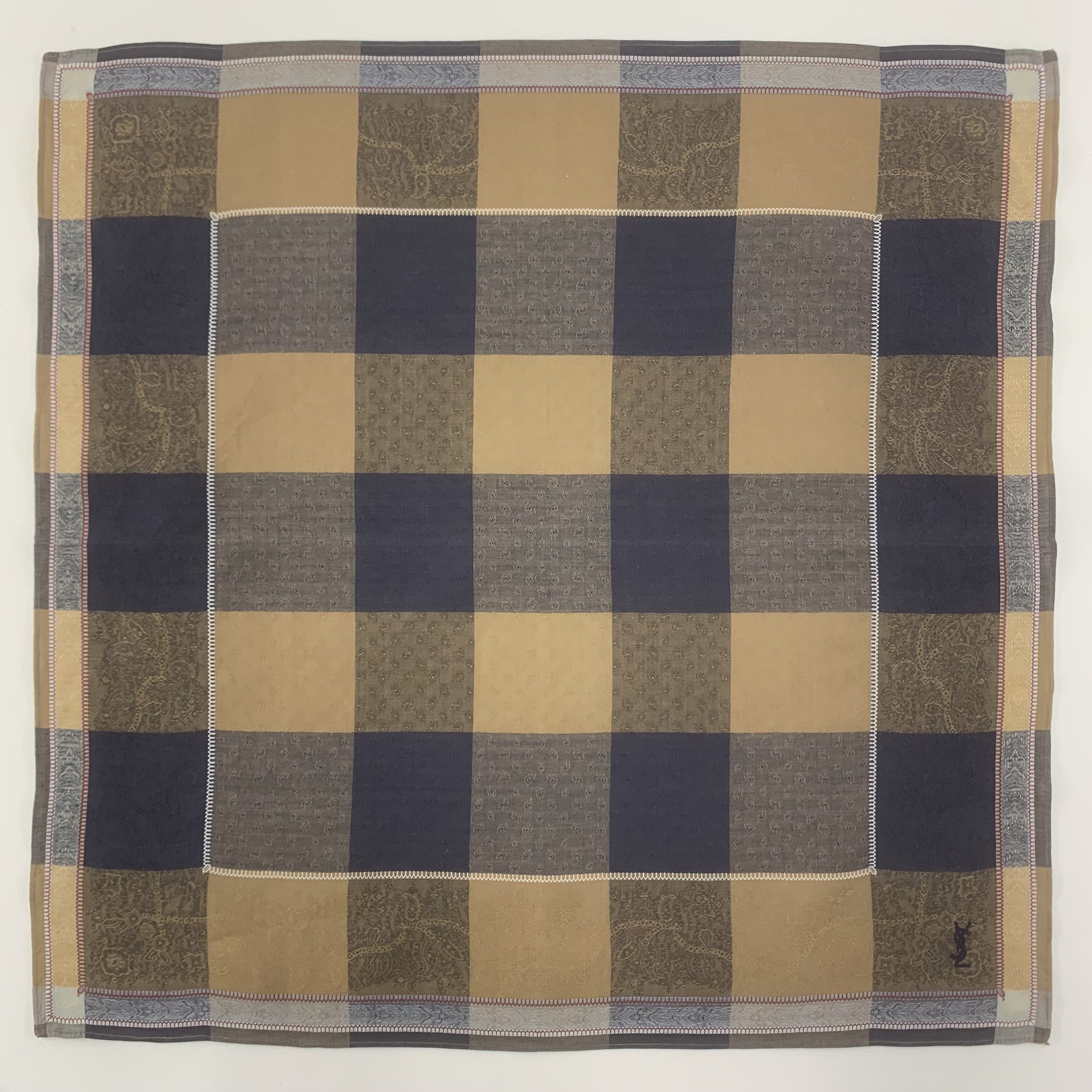 Yves Saint Laurent Yves Saint Lauren Handkerchief Bandana Neckerchief TB3442 Size ONE SIZE - 2 Thumbnail