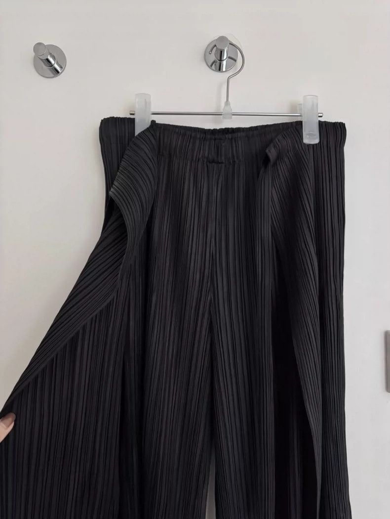 Issey Miyake Issey Miyake size:2 Black pleated pants Size 42" / US 20 - 4 Thumbnail