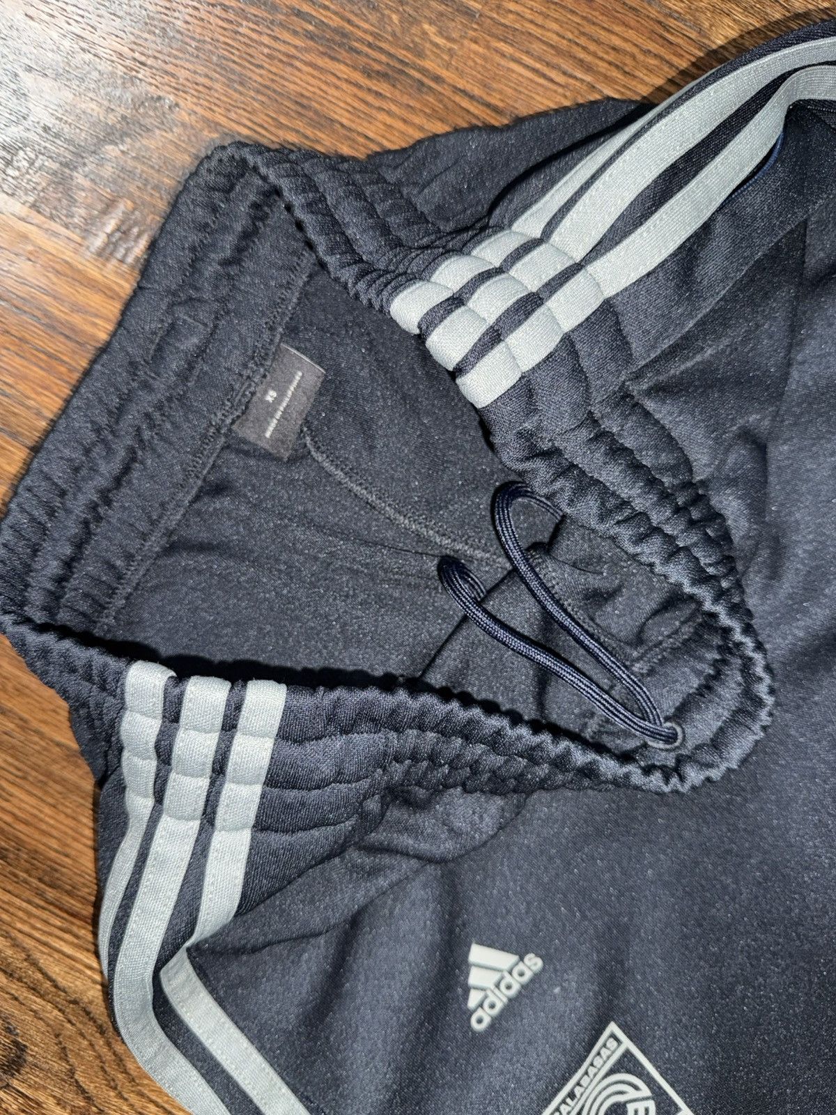 Adidas × Kanye West Adidas x Yeezy Calabasas Track Pants Luna/Wolves Kanye West Size US 30 / EU 46 - 4 Thumbnail
