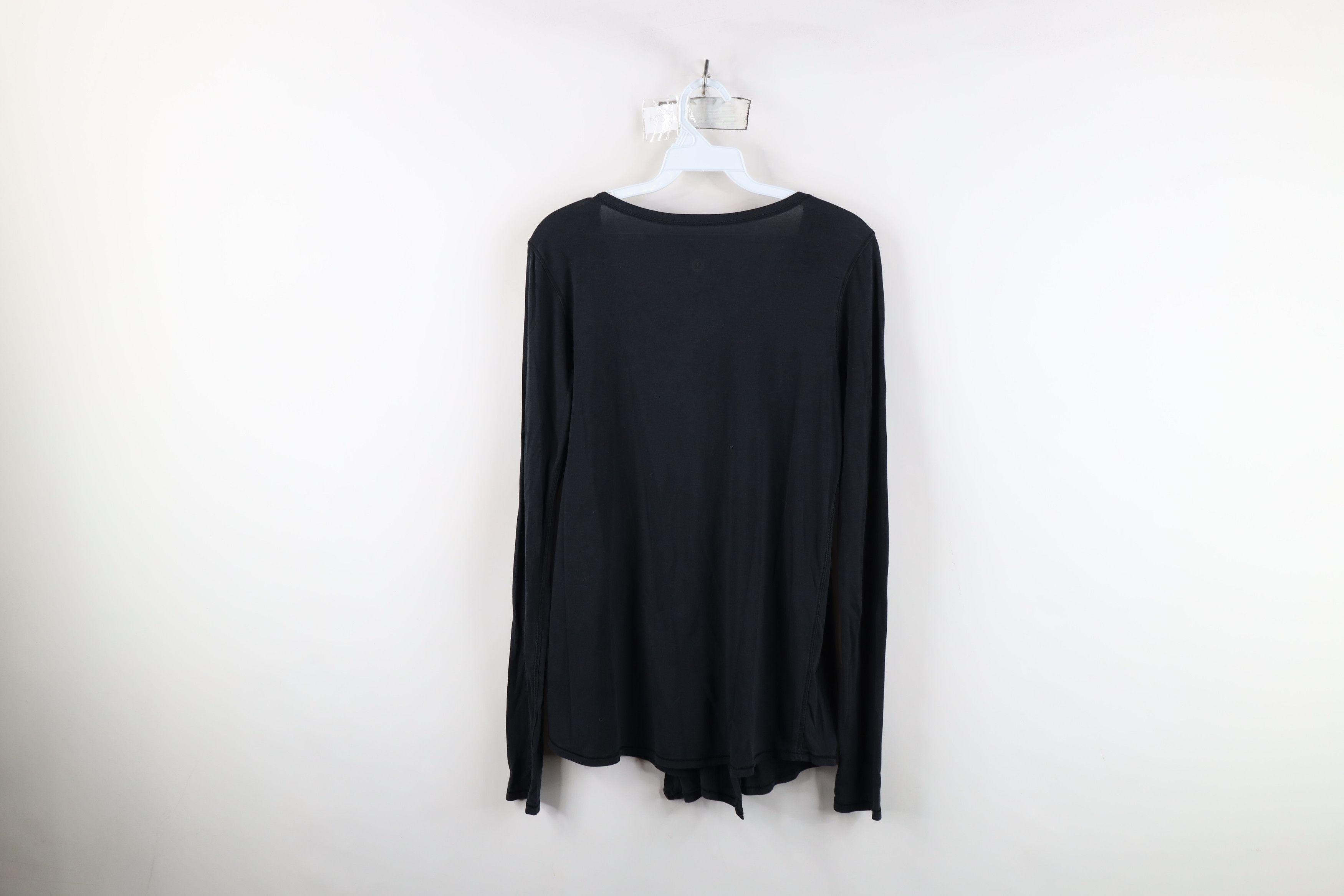Lululemon Lululemon Open Front Wrap Long Sleeve T-Shirt Black Size M / US 6-8 / IT 42-44 - 12 Thumbnail