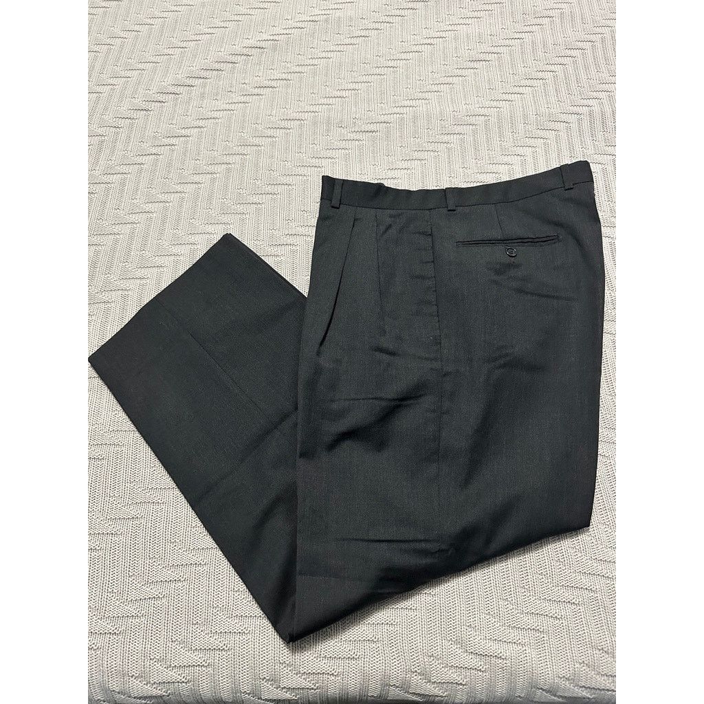 Ermenegildo Zegna Ermenegildo Zegna gray Italian wool dress pants size 34 Size US 34 / EU 50 - 1 Thumbnail