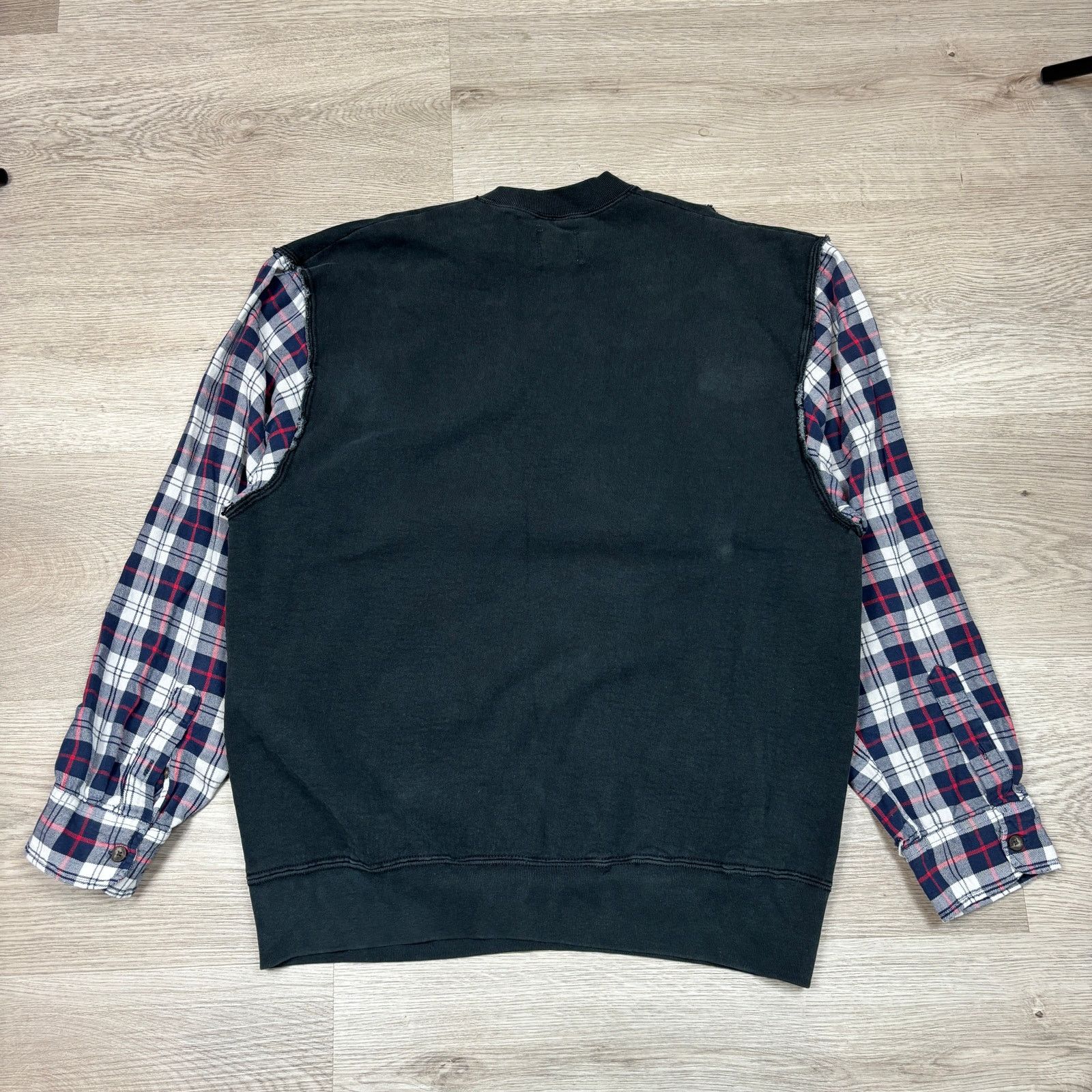 Salem Sportswear × Vintage VTG 90s Salem Upcycled Wisconsin Badgers Sweatshirt Men's L Size US L / EU 52-54 / 3 - 4 Thumbnail