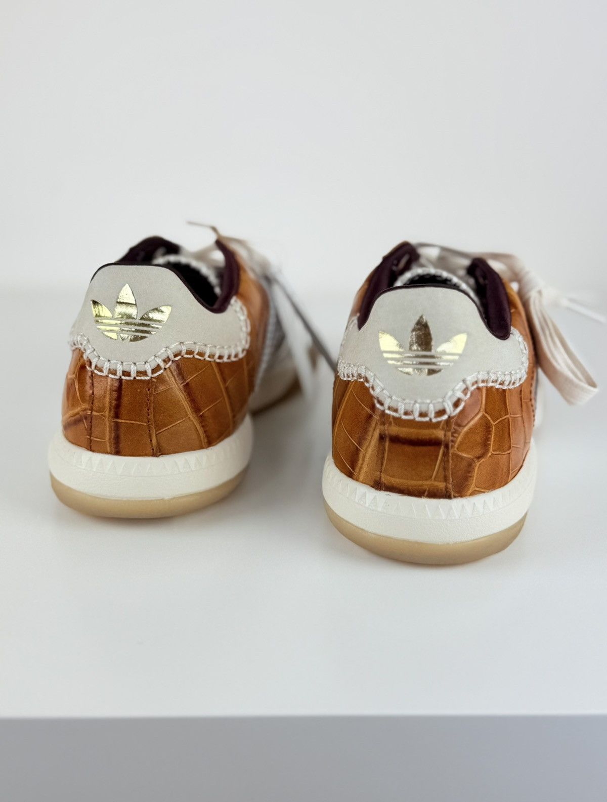 Adidas × Wales Bonner ADIDAS X WALES BONNER SAMBA METALLIC Sneakers IH5777 Size US 9 / EU 42 - 14 Thumbnail