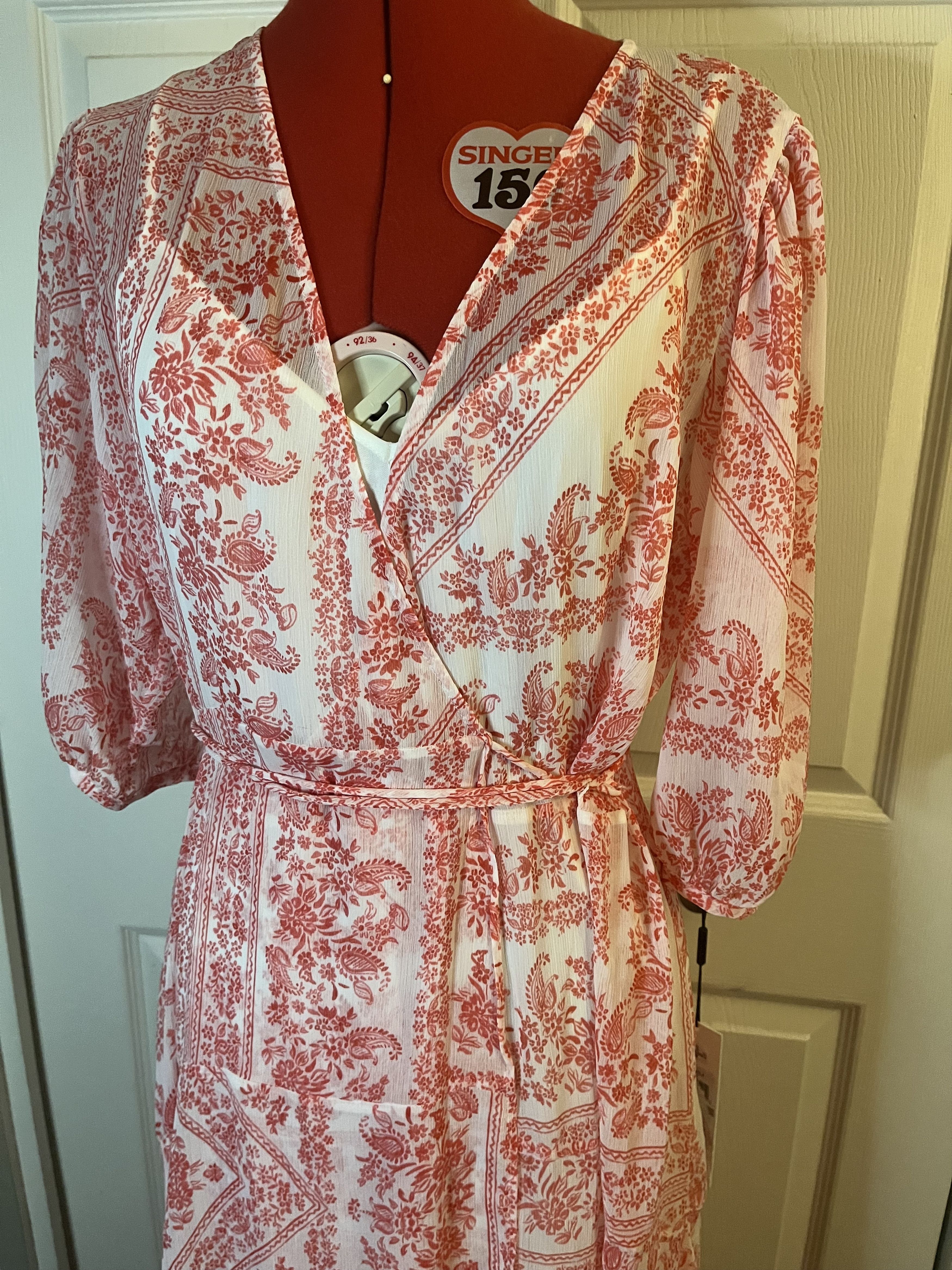 Calvin Klein NWT Calvin Klein Chiffon Wrap Dress size 12 Size XL / US 12-14 / IT 48-50 - 4 Thumbnail