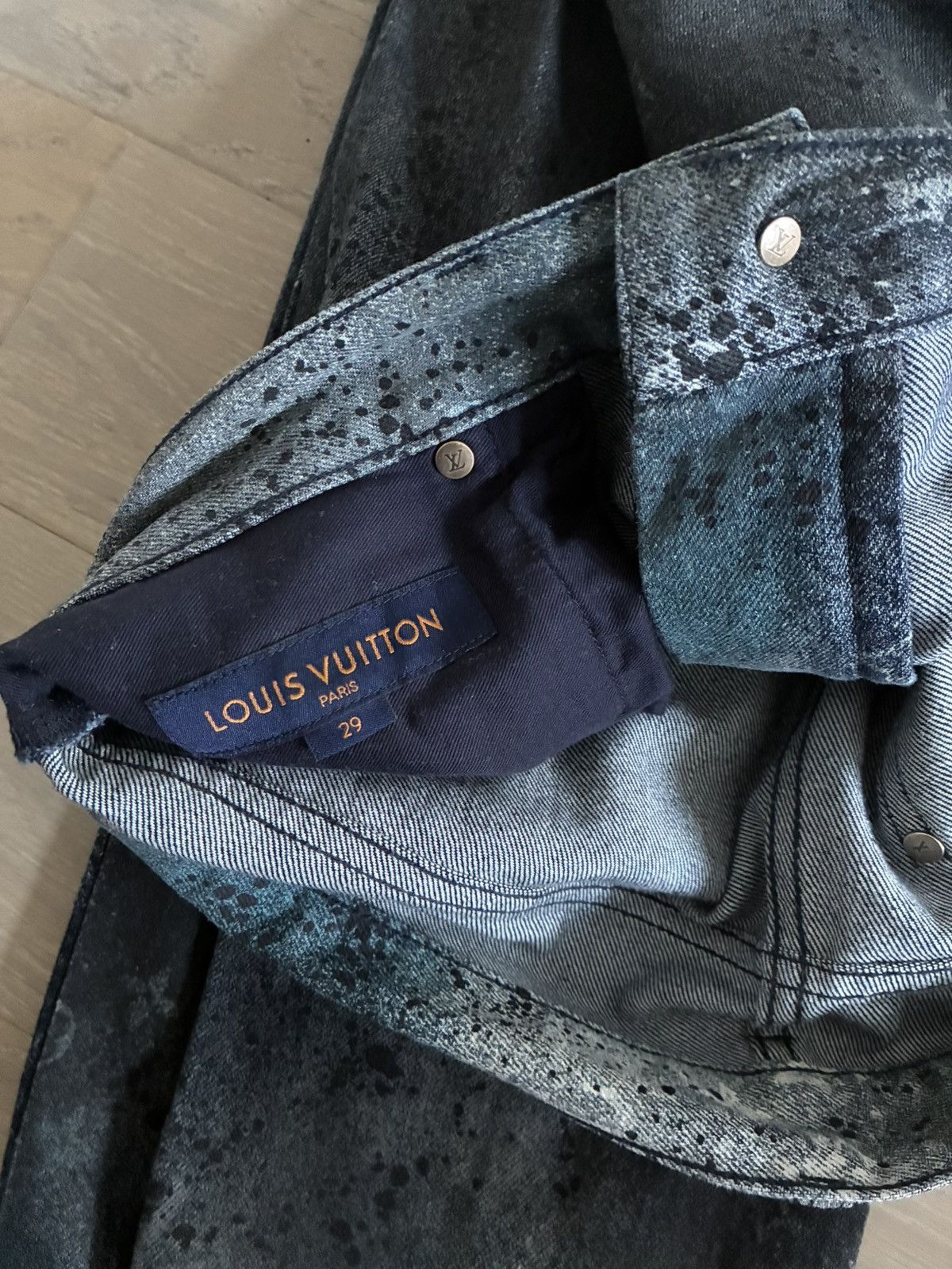 Louis Vuitton Louis Vuitton spray paint denim Size US 29 - 6 Thumbnail