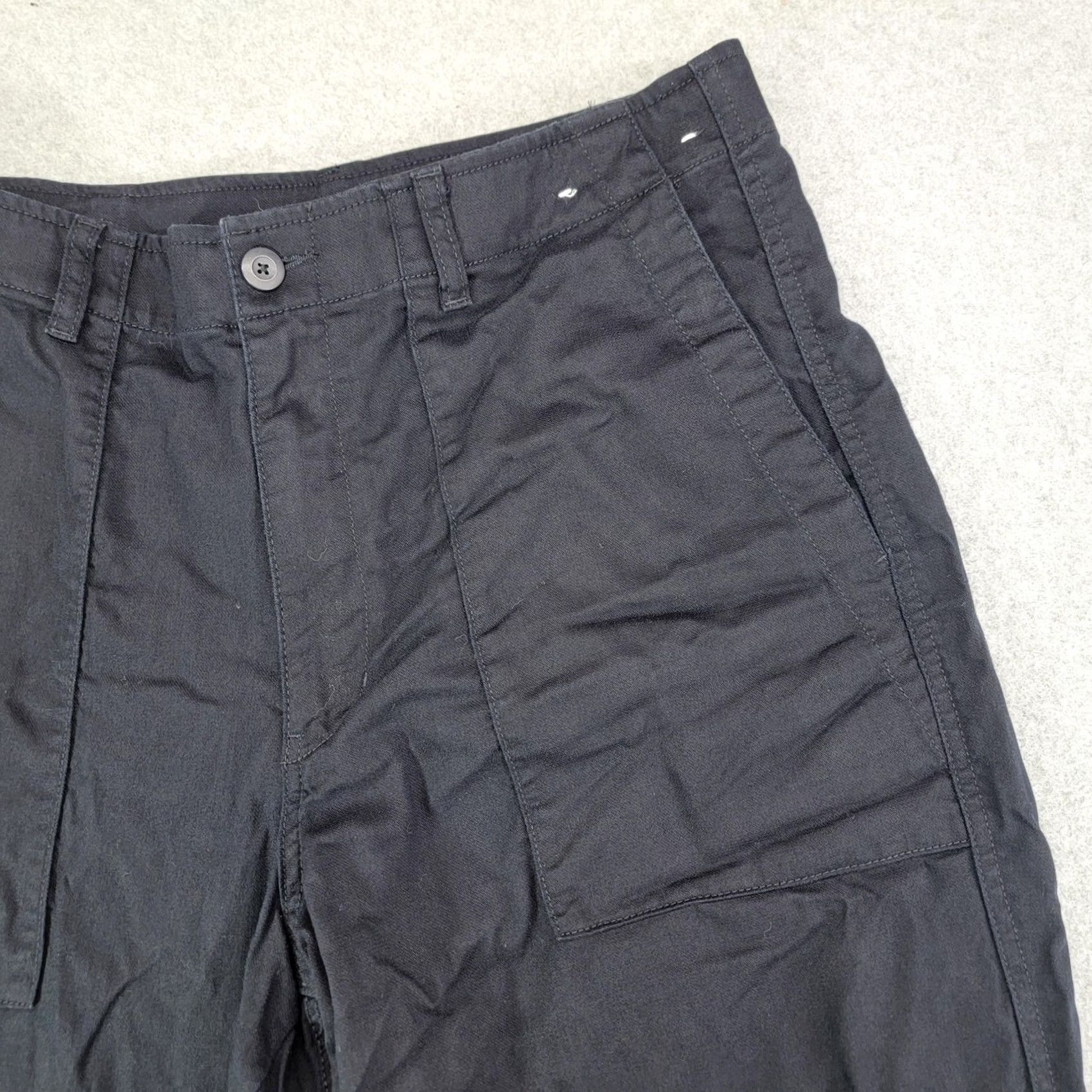 Uniqlo Uniqlo Pants Mens 30x28 Black Chino Relaxed Canvas Utility Workwear Pants Size US 30 / EU 46 - 3 Thumbnail
