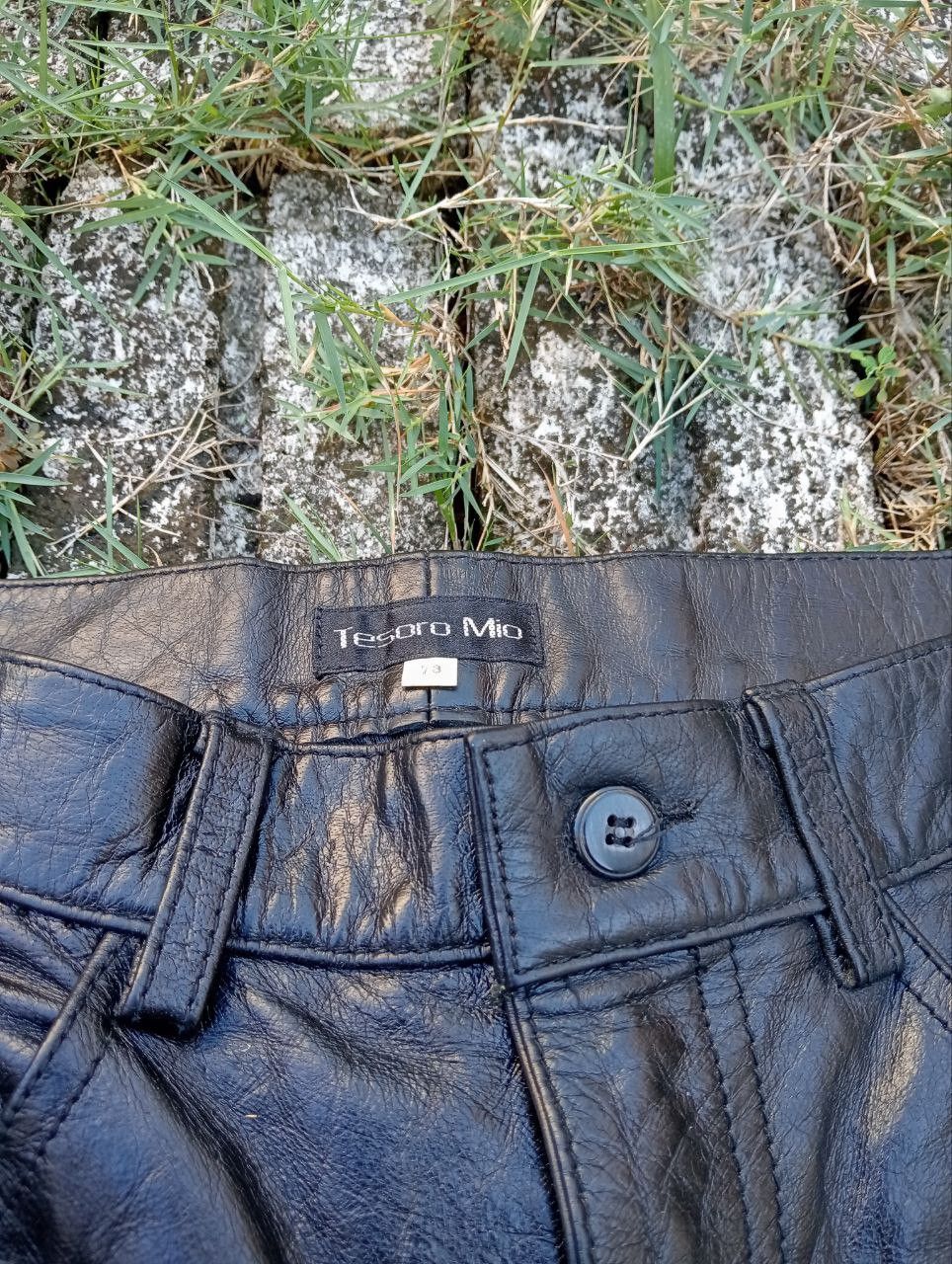 Japanese Brand Vintage Tesoro Mio Leather Pants Size US 27 - 5 Thumbnail